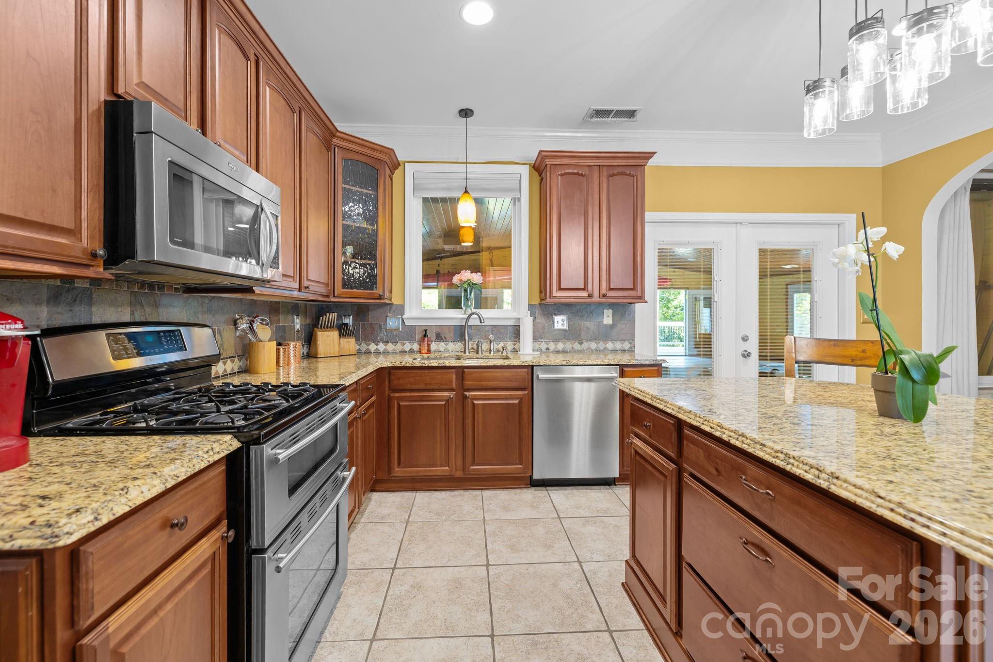 13934 Kings Carriage Lane Property Photo 8
