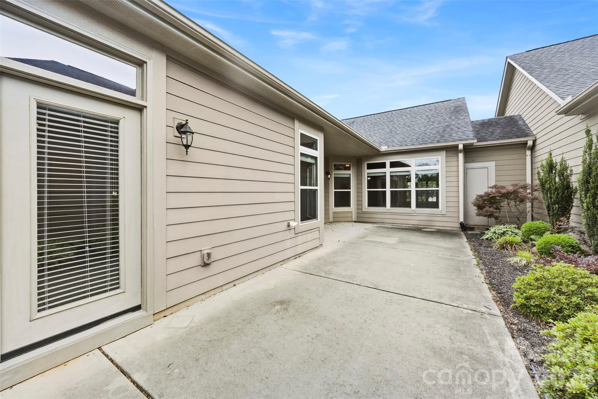 4950 Polo Gate Boulevard Property Photo 30