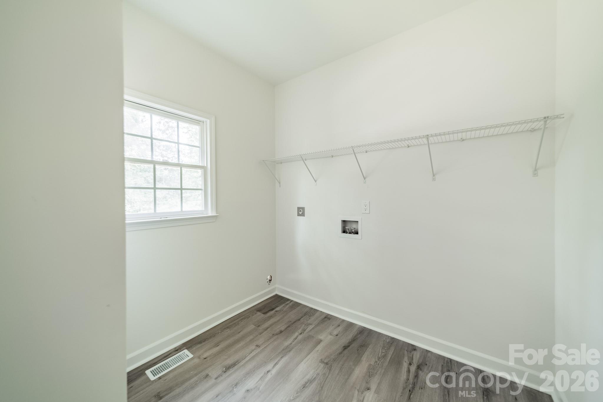 11550 Falling Leaves Drive Property Photo 24