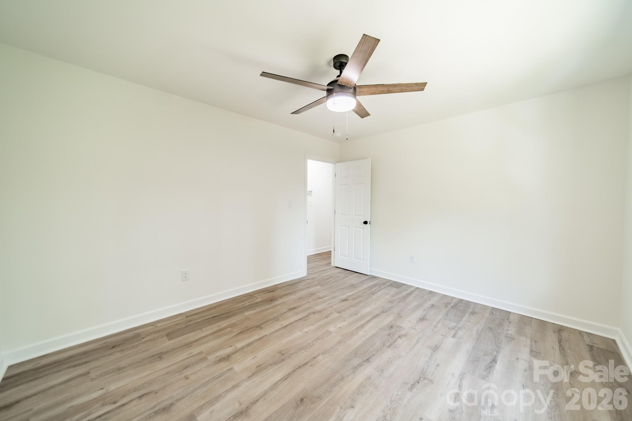 11550 Falling Leaves Drive Property Photo 42