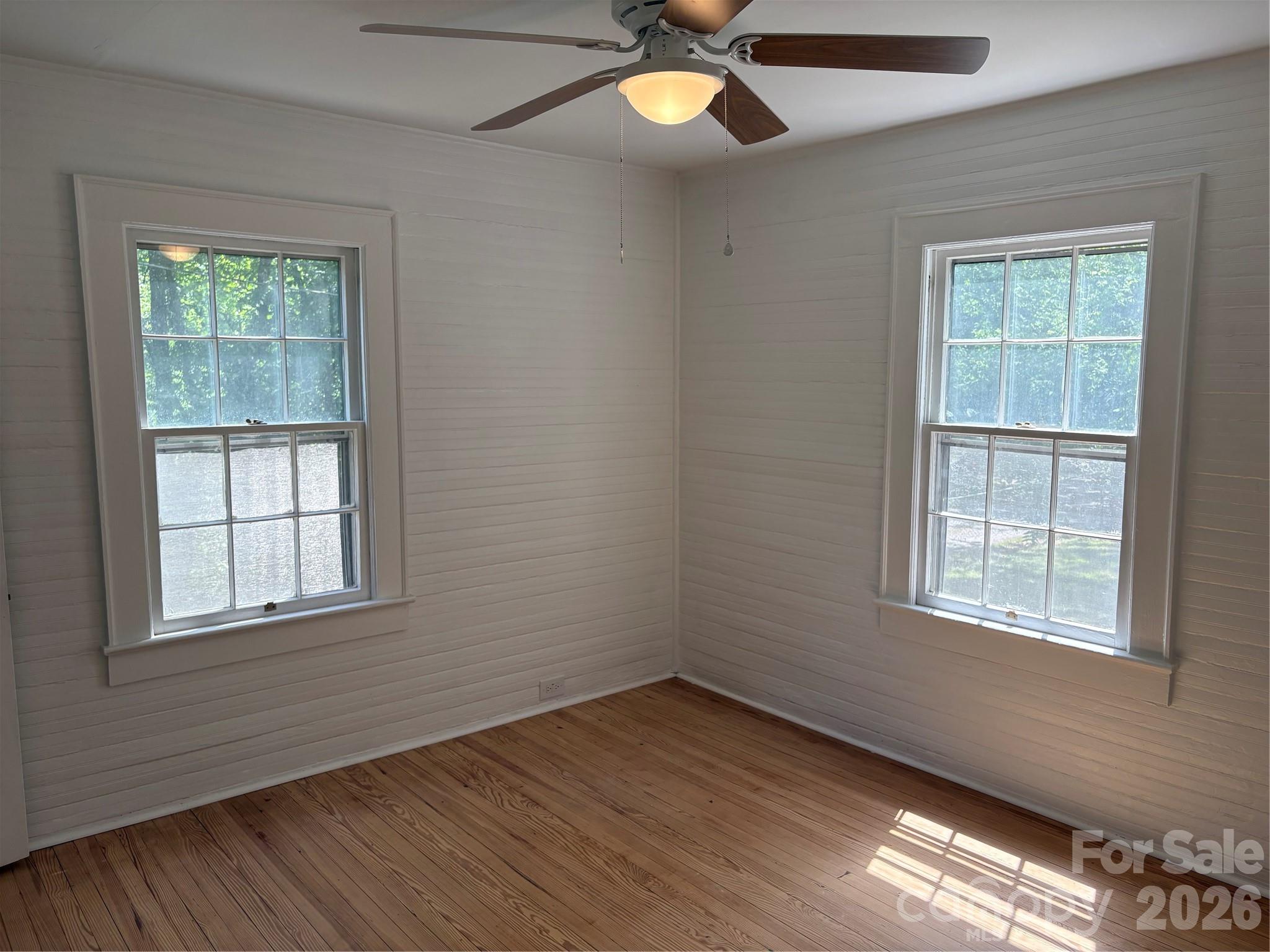 597 Harris Street Property Photo 7