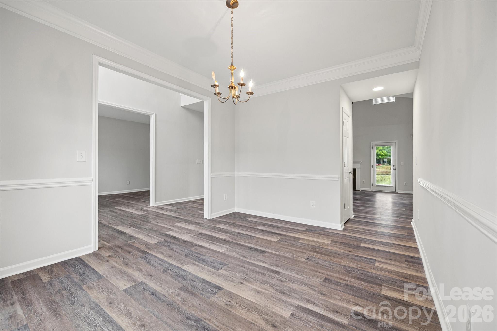 2704 Piersland Drive Property Photo 7