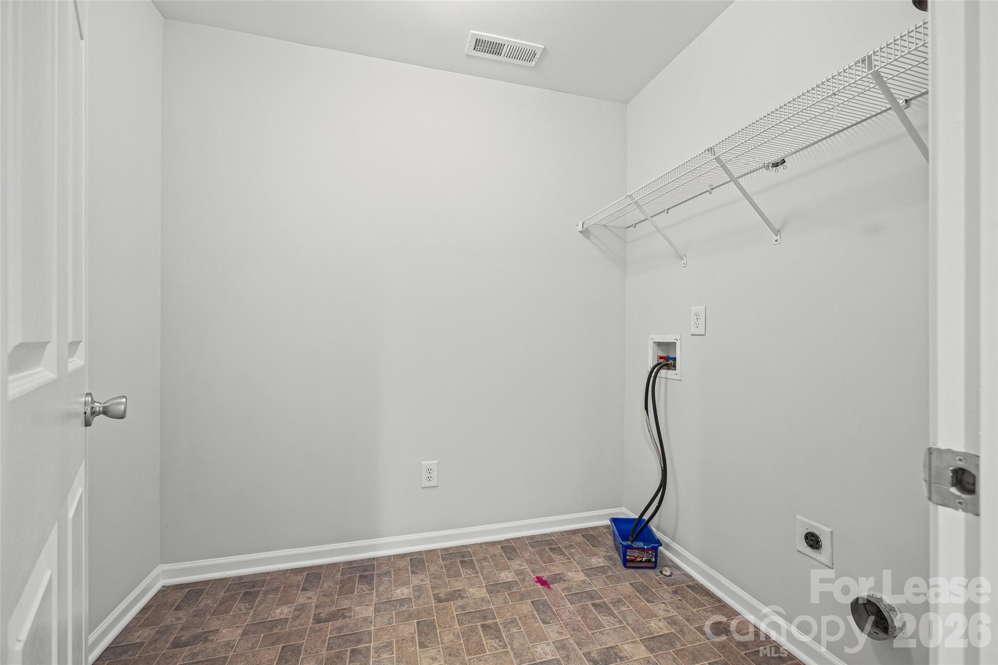 2704 Piersland Drive Property Photo 24