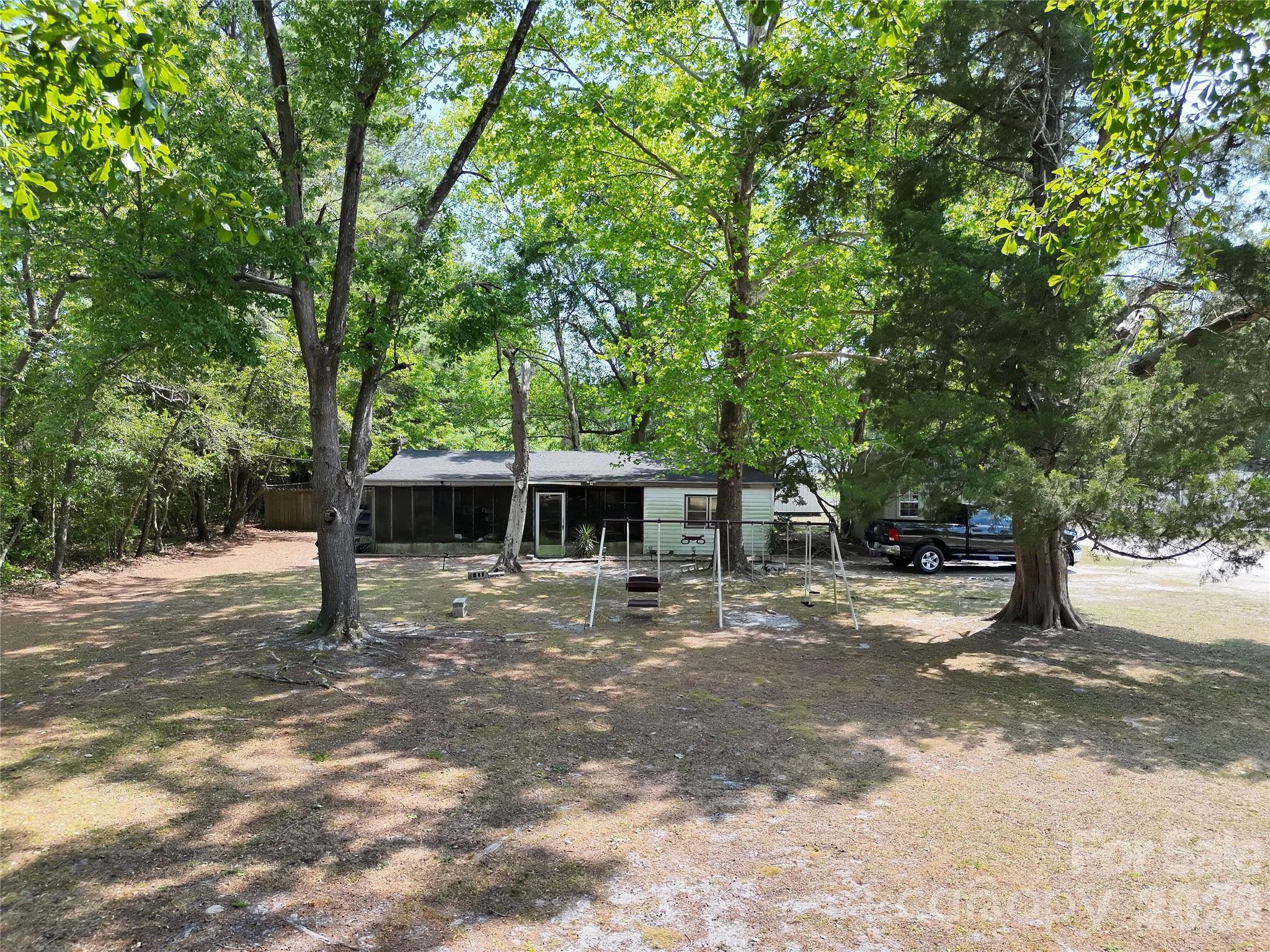 417 Mason Town Road Property Photo 10