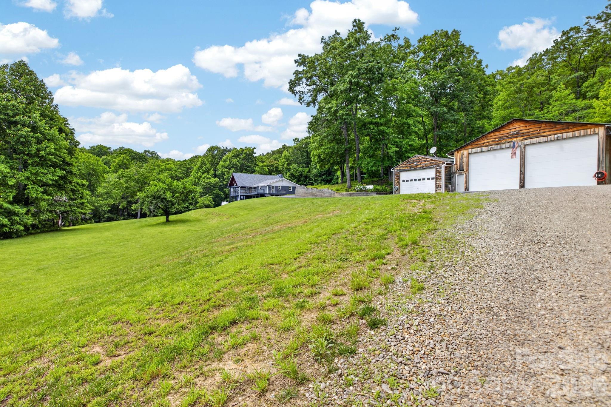97 Whippoorwill Lane Property Photo 37