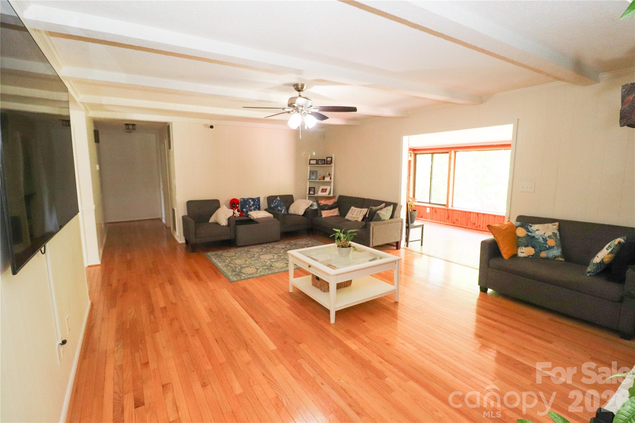 112 Forest Avenue Property Photo 13