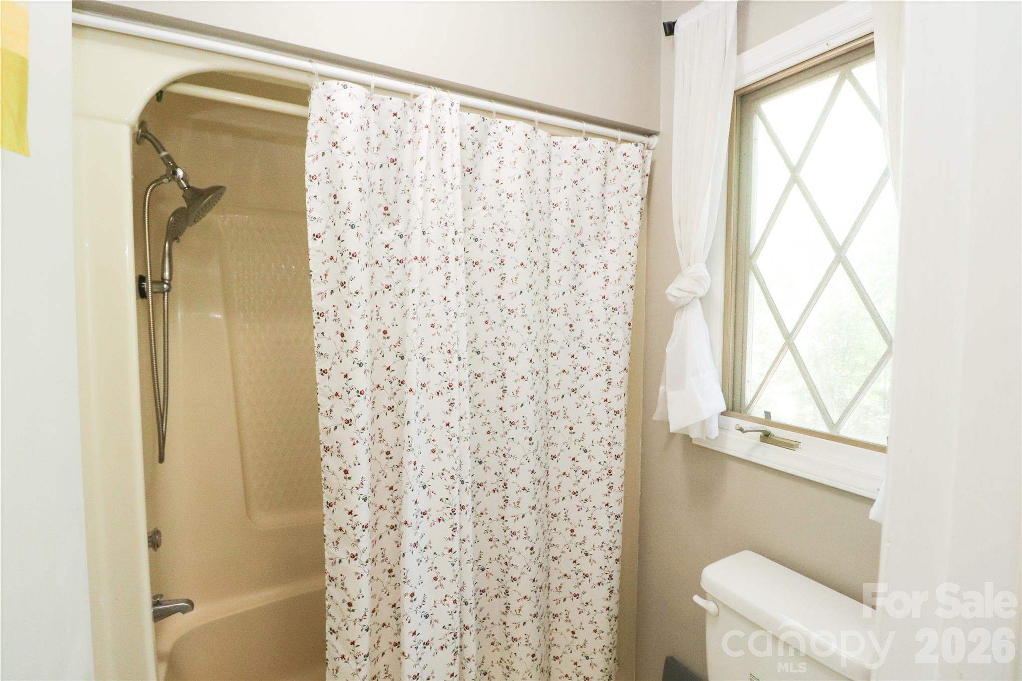 112 Forest Avenue Property Photo 26