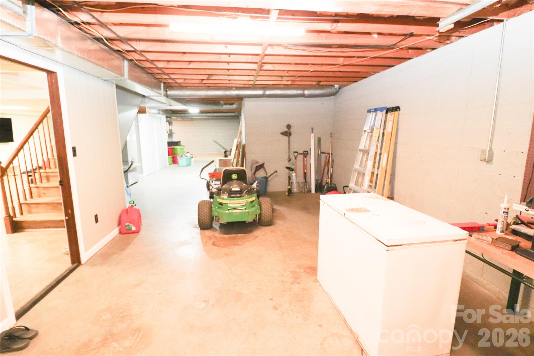 112 Forest Avenue Property Photo 42