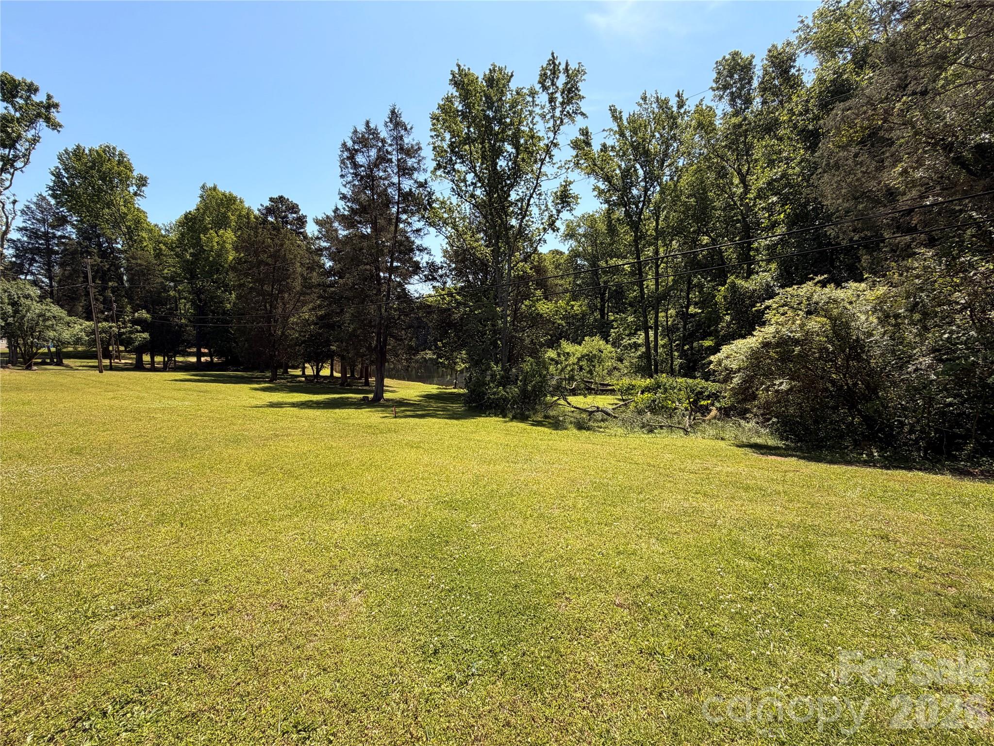 7000 Ridge Lane Road Property Photo 6