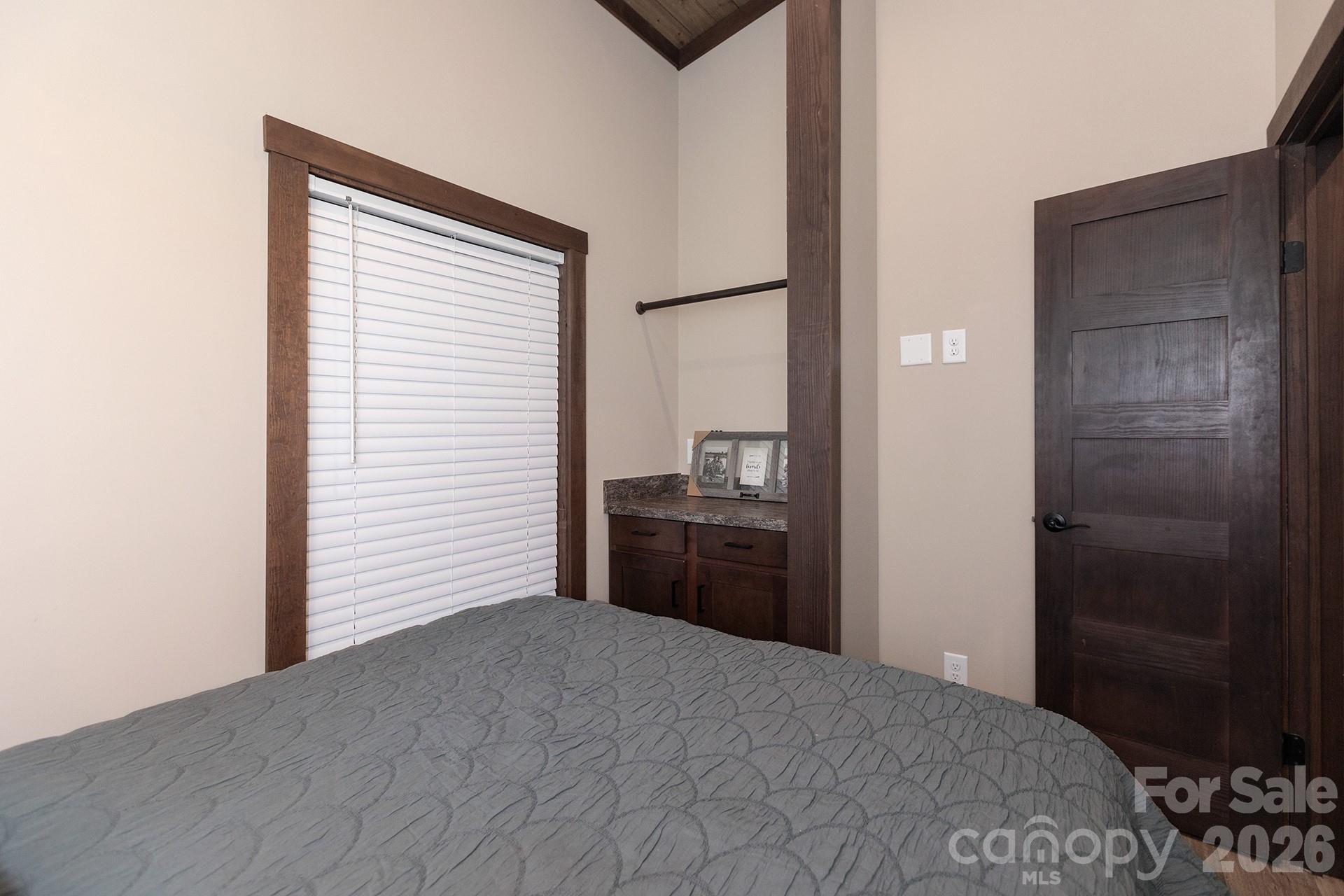 91 Getaway Lane 12 Property Photo 5