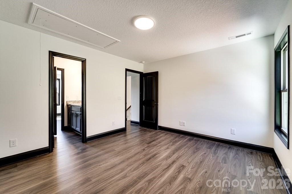50 Fairview Street Property Photo 27