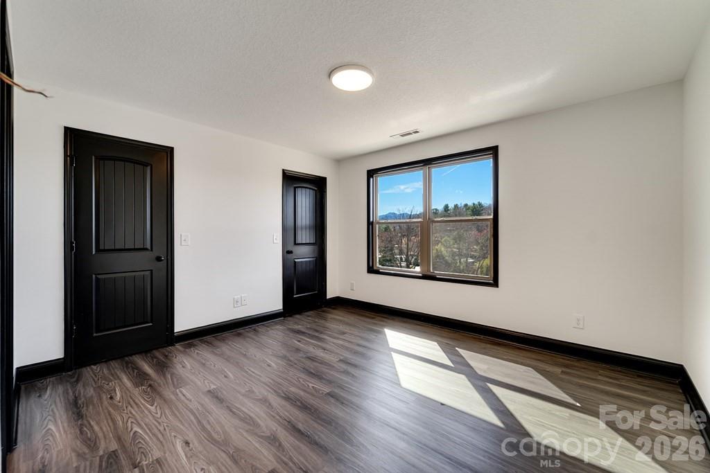 50 Fairview Street Property Photo 29