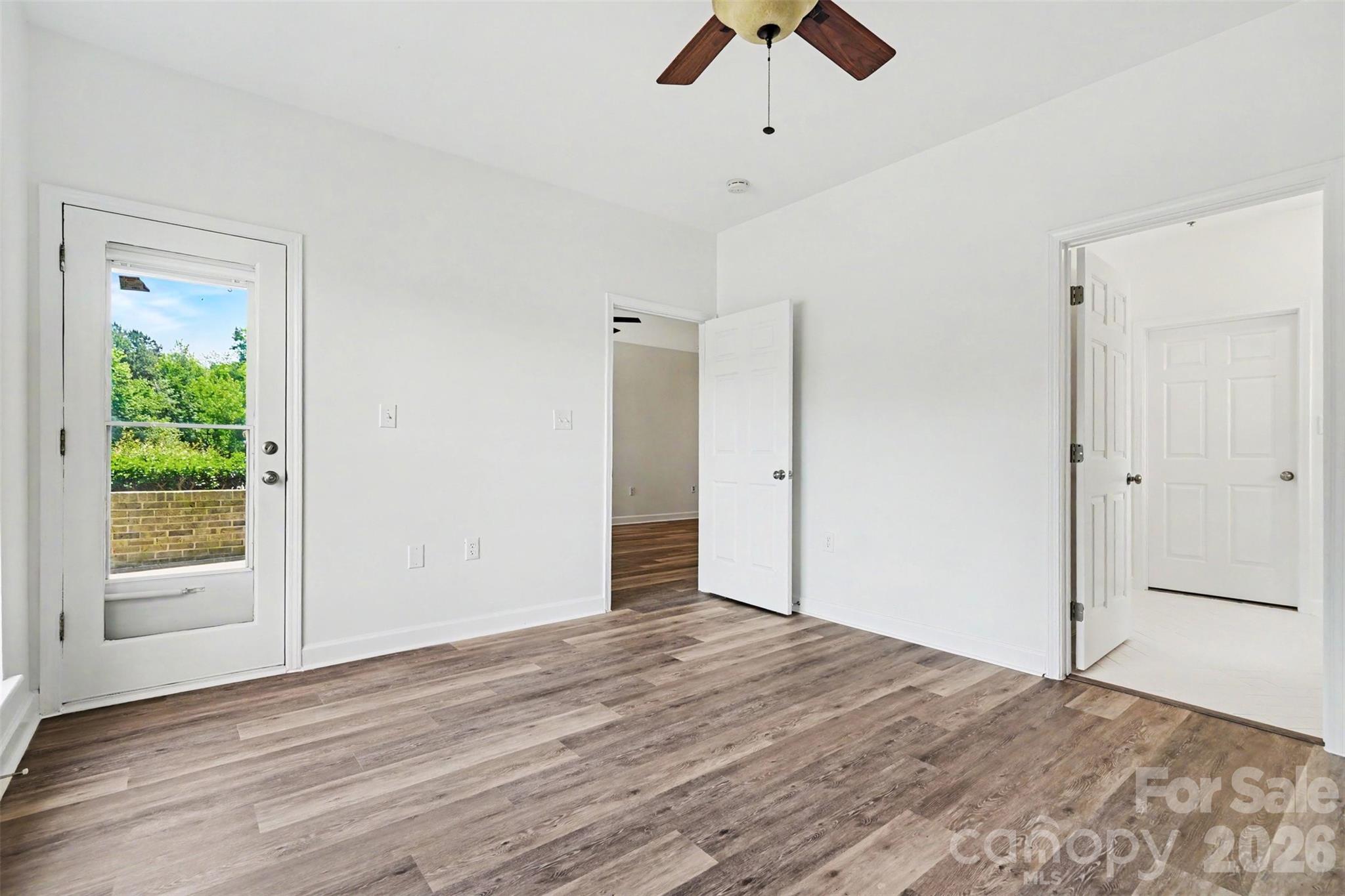 104 Pier 33 Drive 301 Property Photo 17
