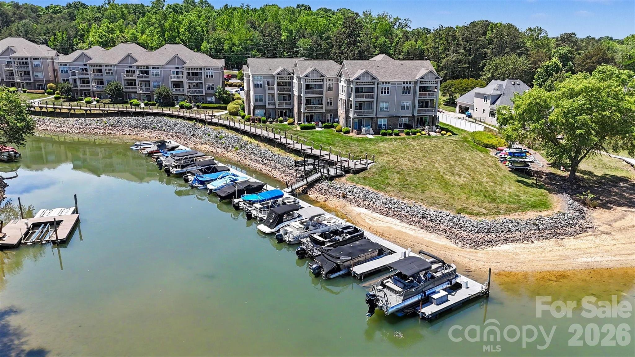 104 Pier 33 Drive 301 Property Photo 33