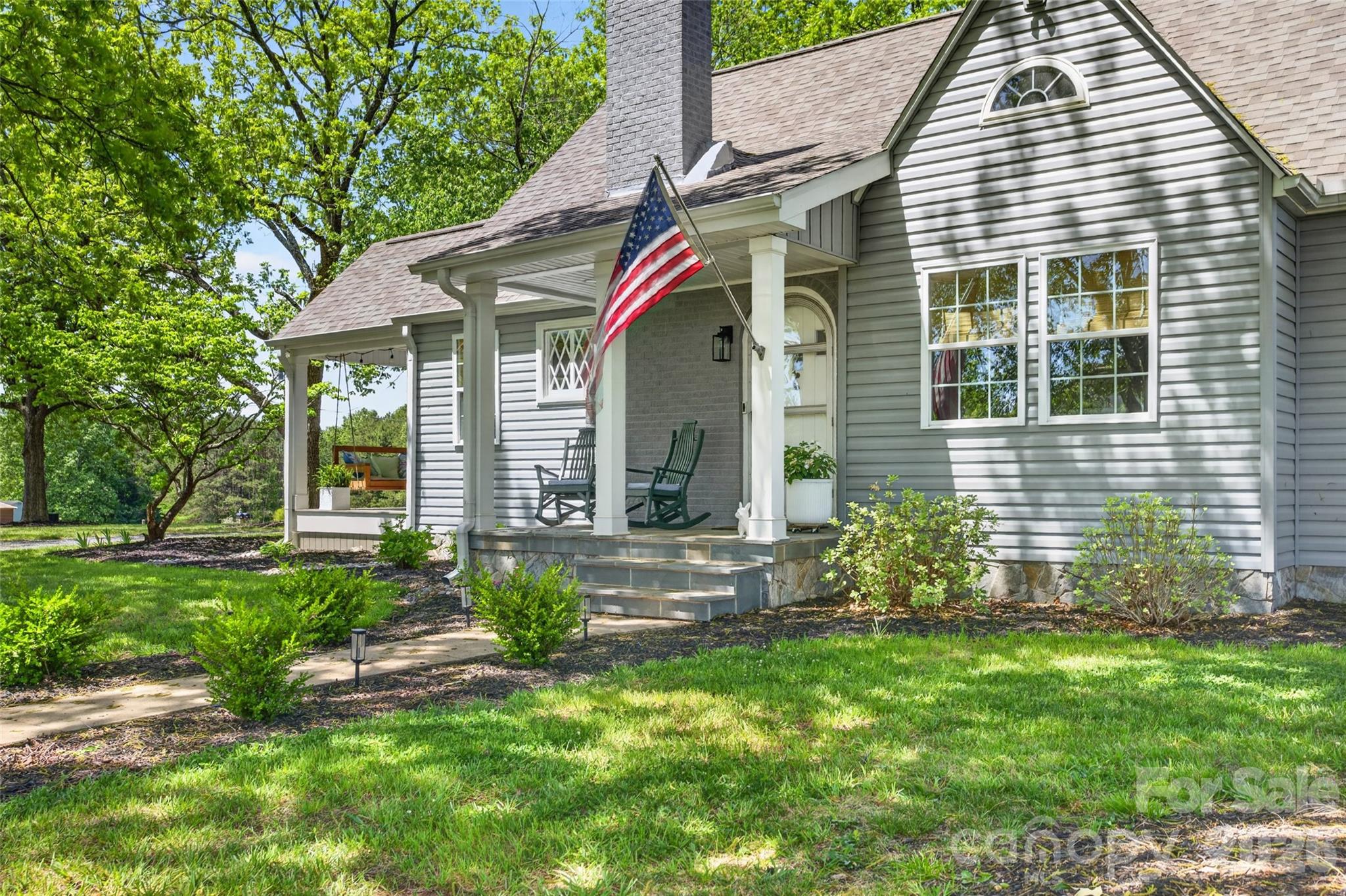 581 Hicks Creek Road Property Photo 3