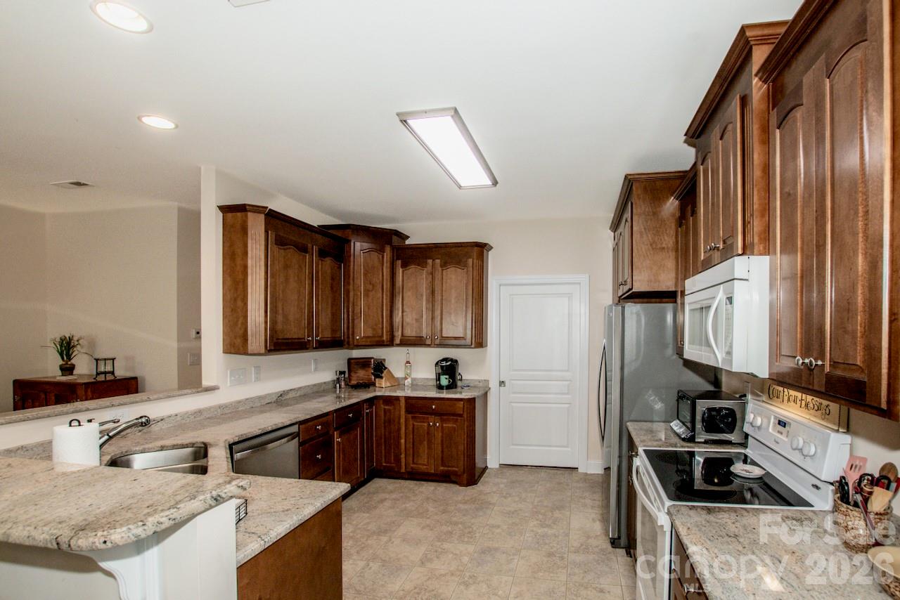 604 Cordova Court Property Photo 14