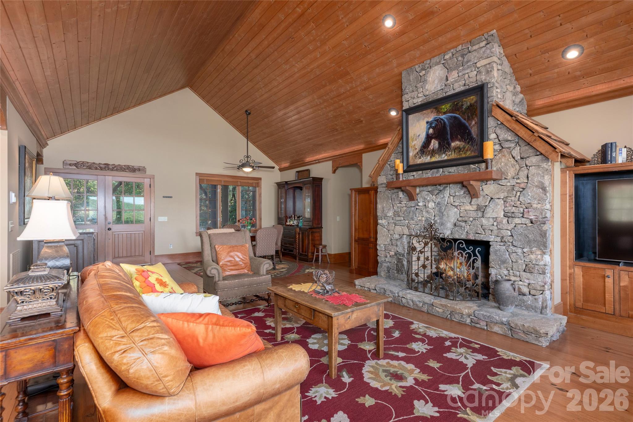 601 Hawk Mountain Road Property Photo 7