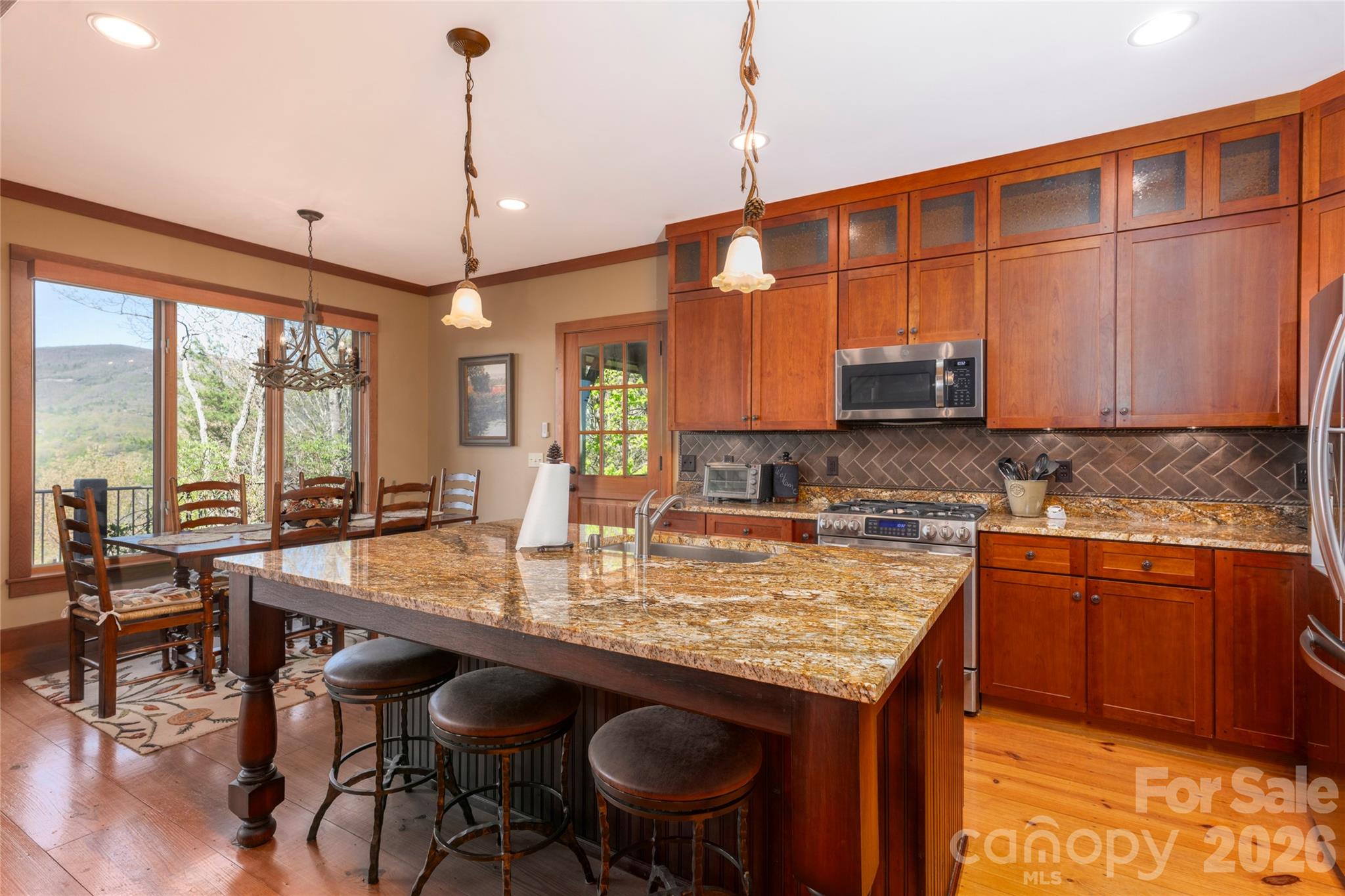 601 Hawk Mountain Road Property Photo 10