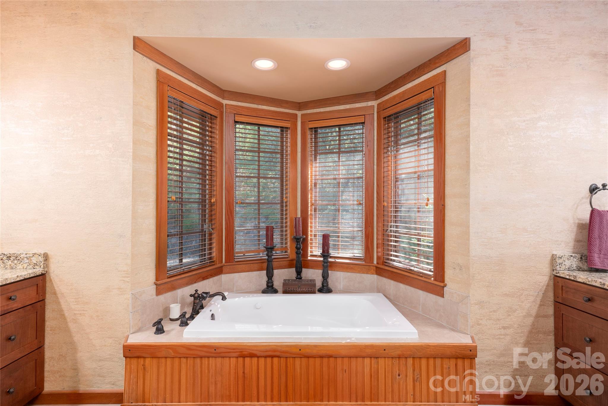 601 Hawk Mountain Road Property Photo 18