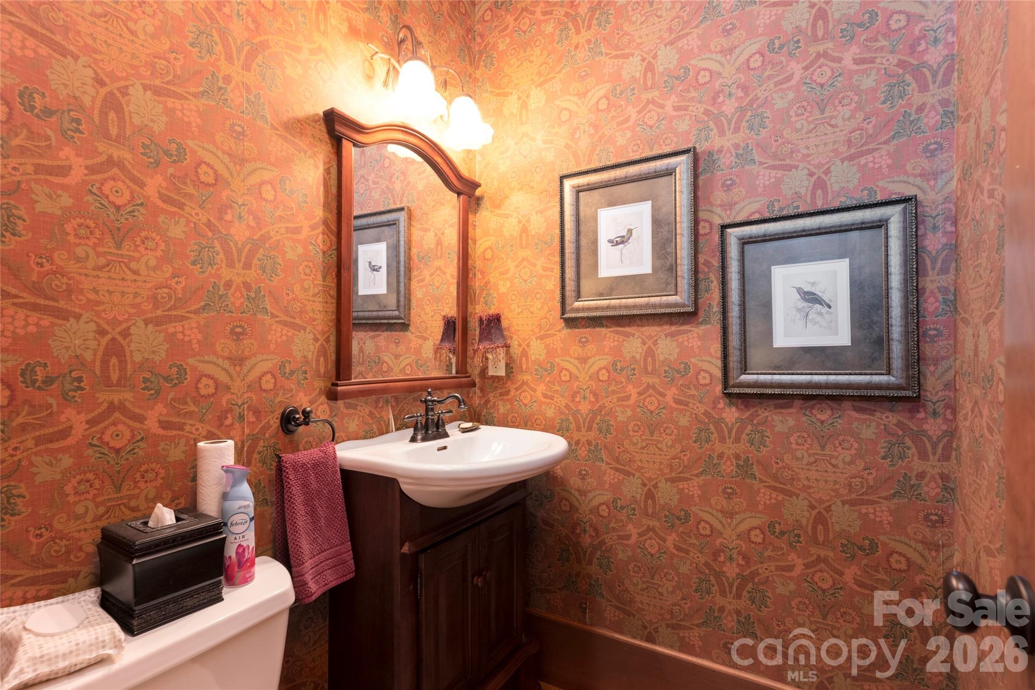 601 Hawk Mountain Road Property Photo 20