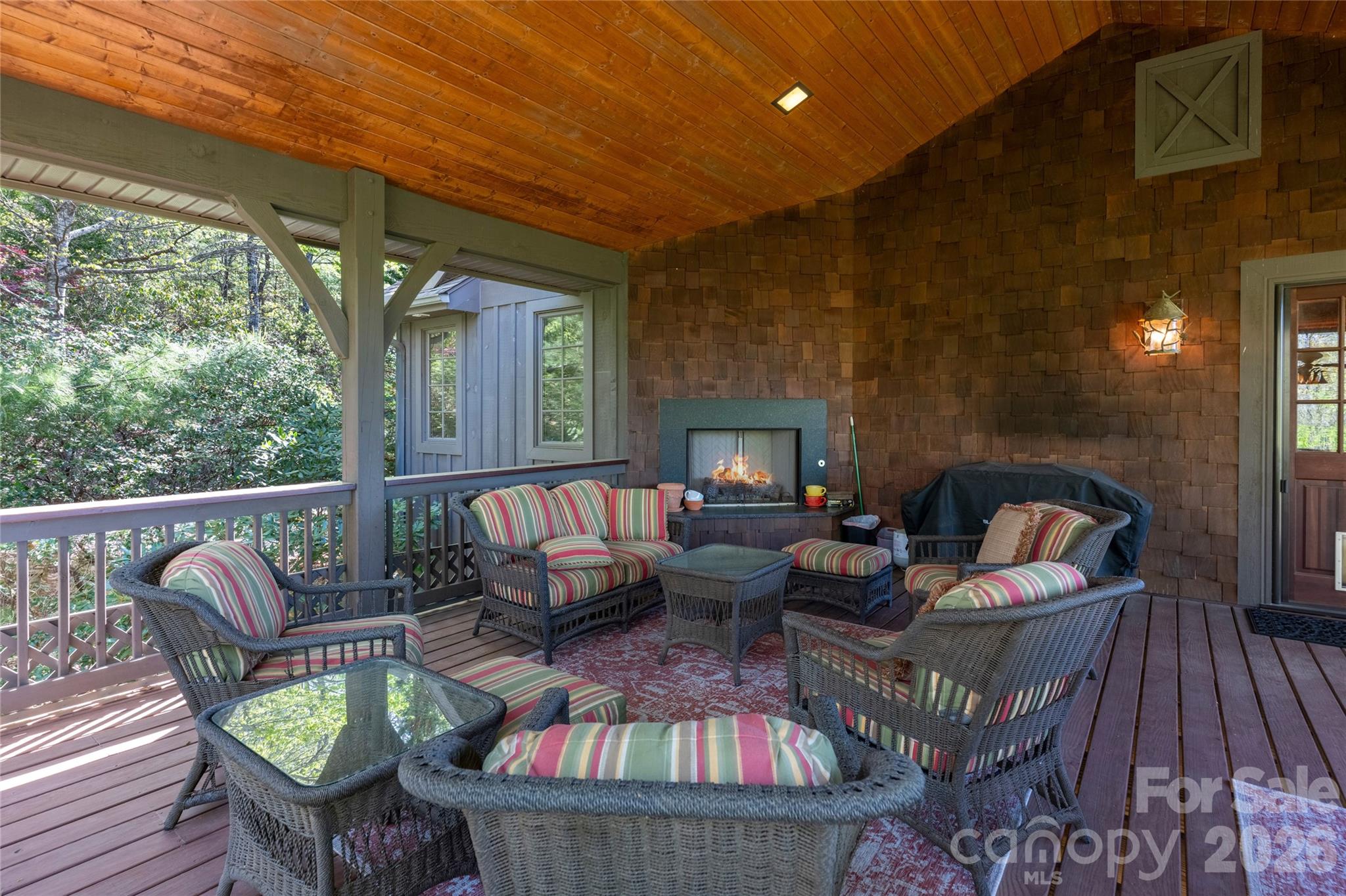 601 Hawk Mountain Road Property Photo 24