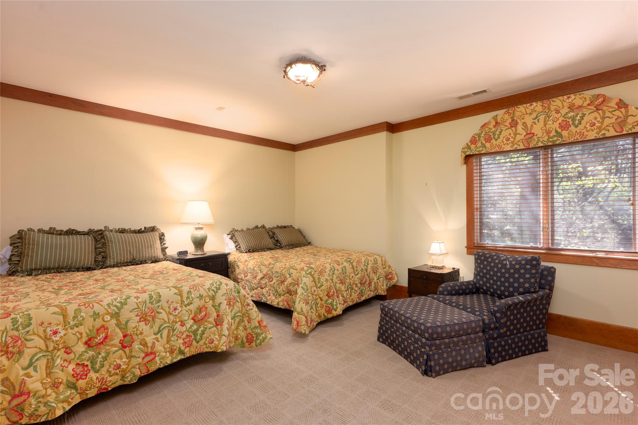 601 Hawk Mountain Road Property Photo 37