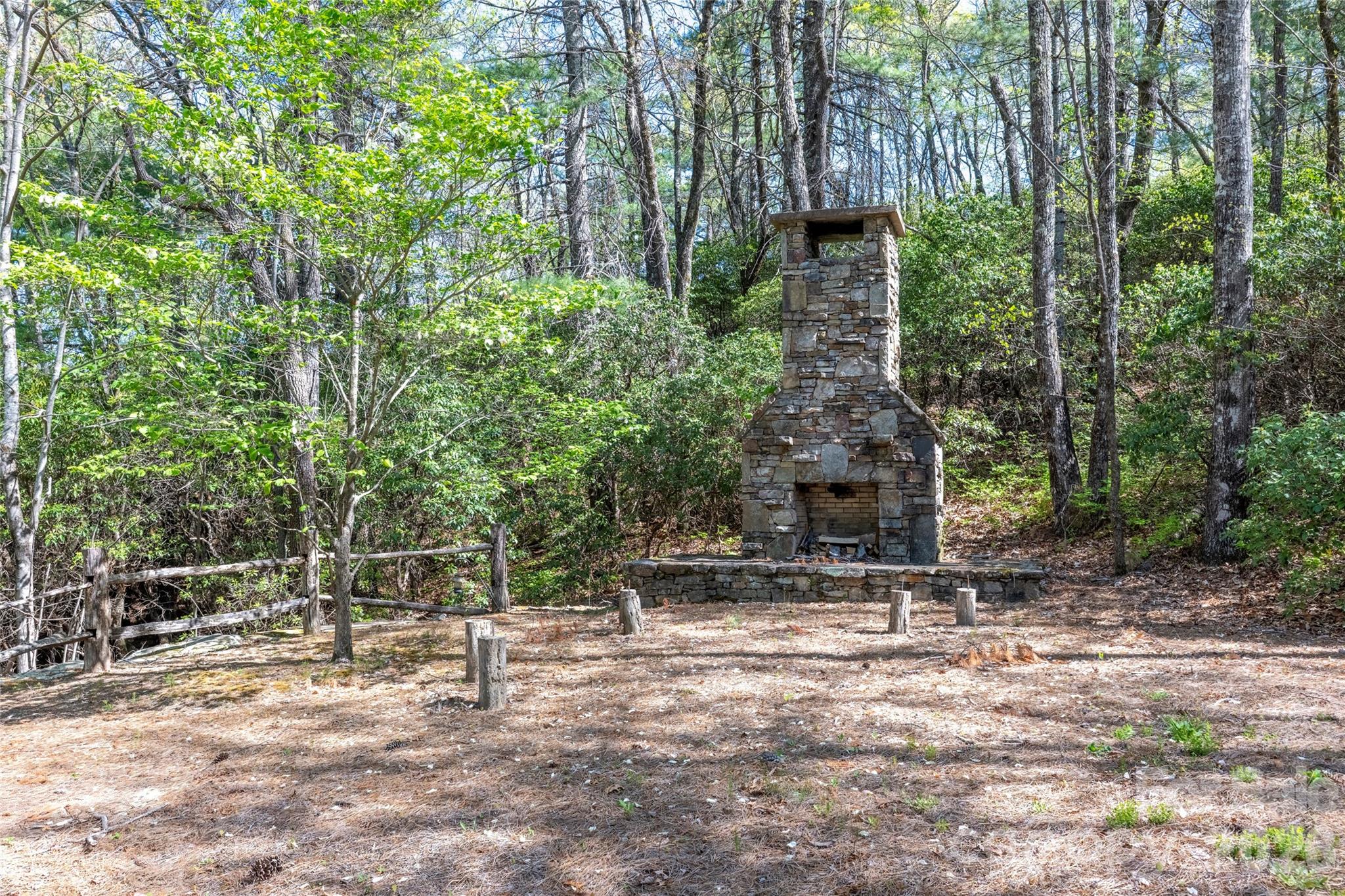601 Hawk Mountain Road Property Photo 45