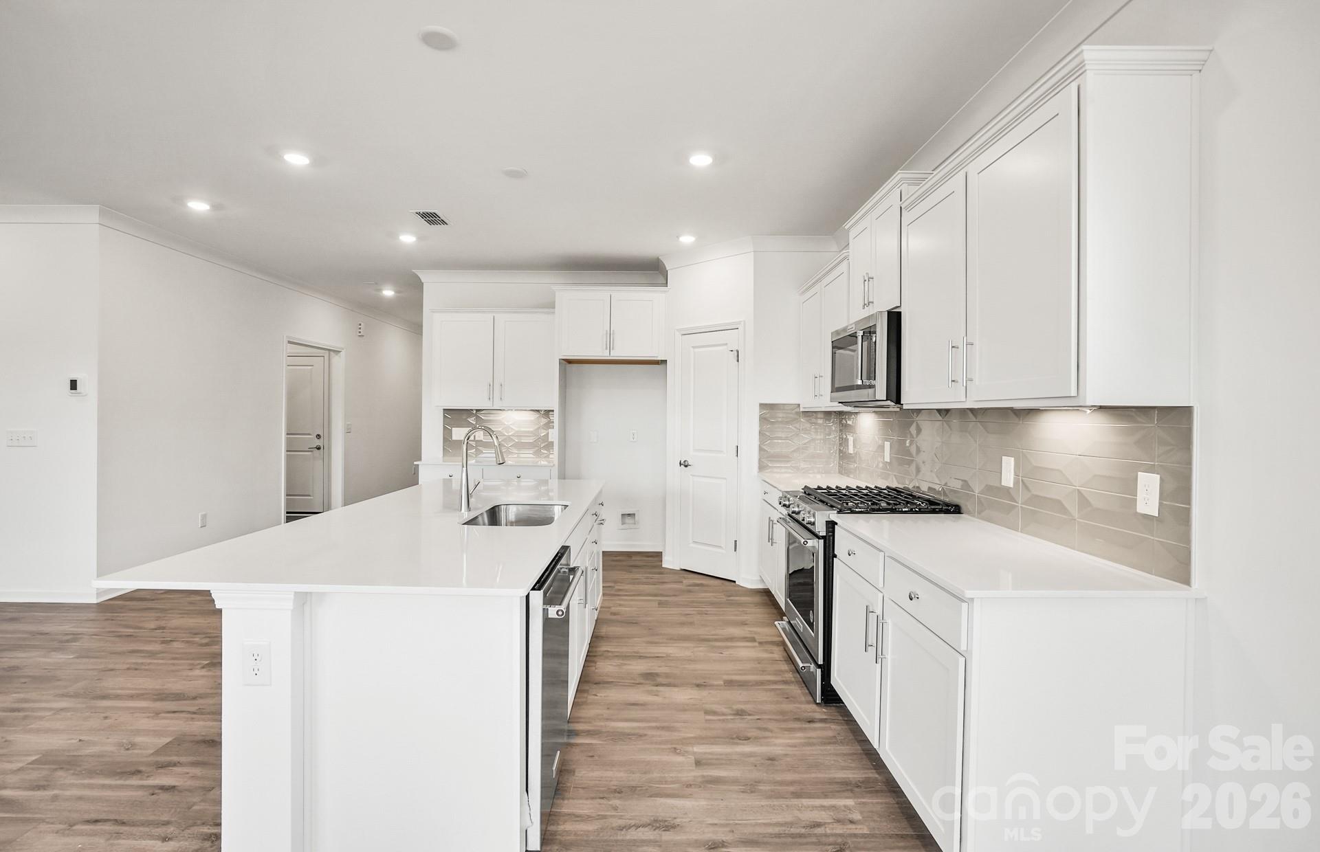 549 Cottage Garden Lane Property Photo 6