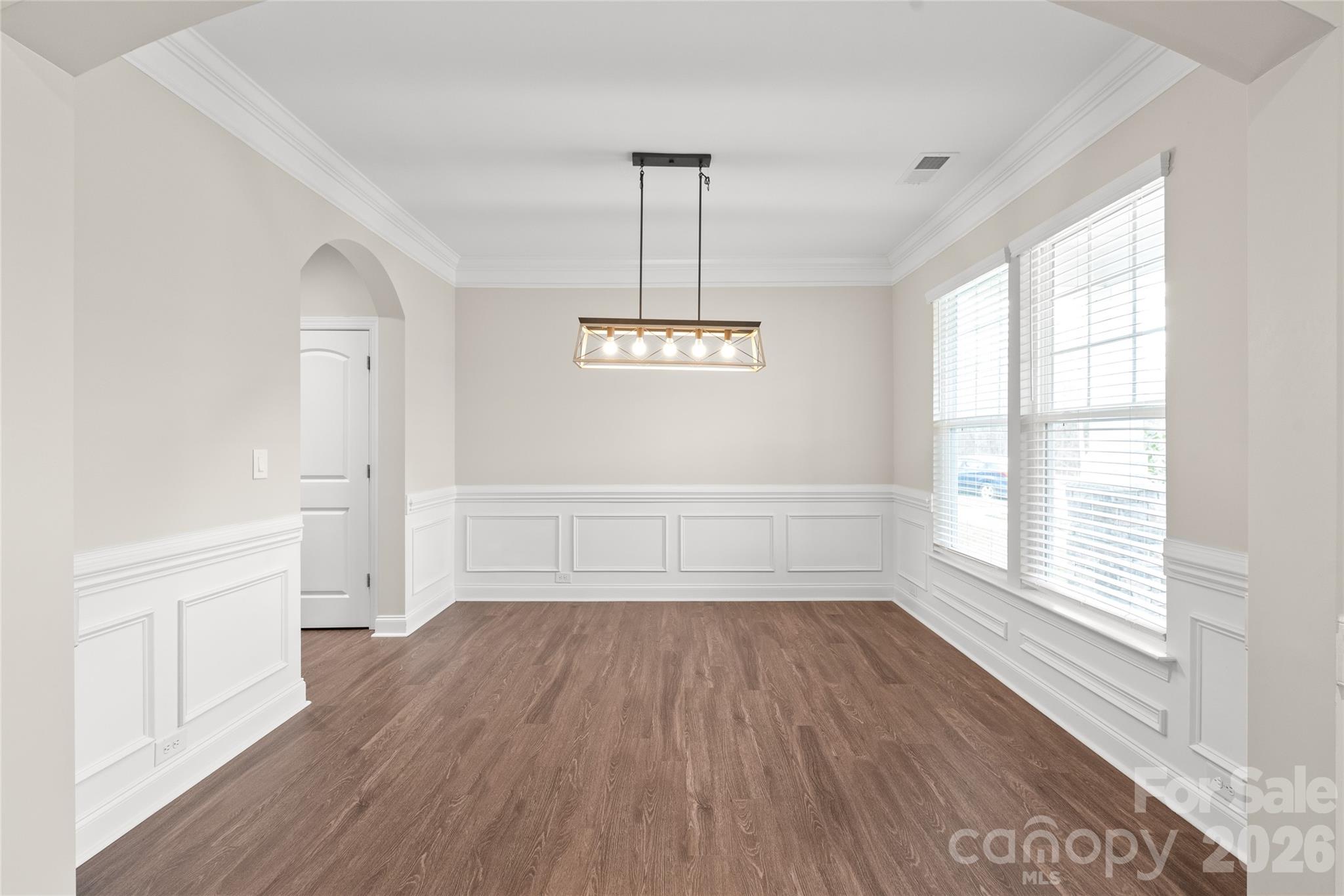 3017 Woodlands Creek Drive Property Photo 5