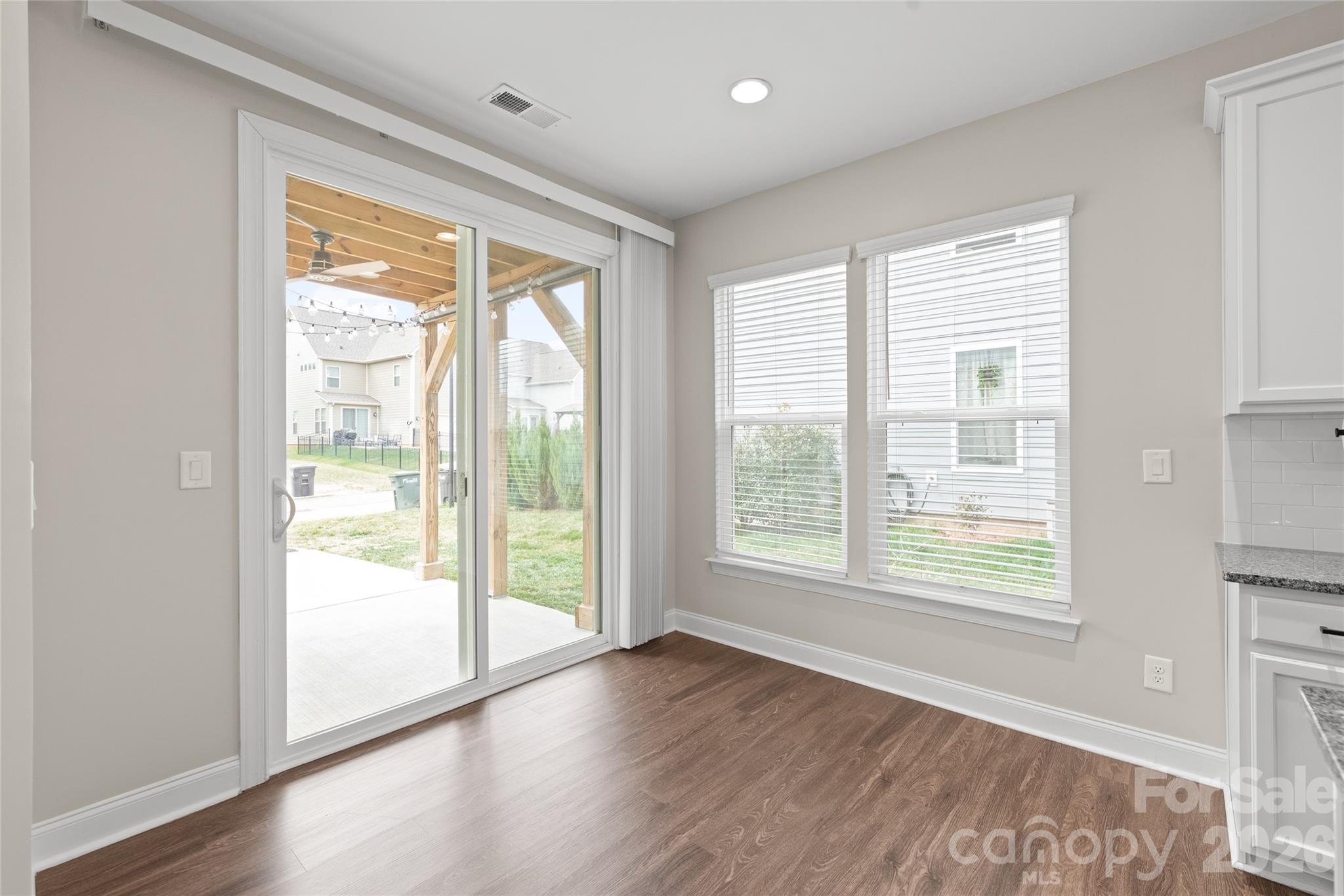 3017 Woodlands Creek Drive Property Photo 12