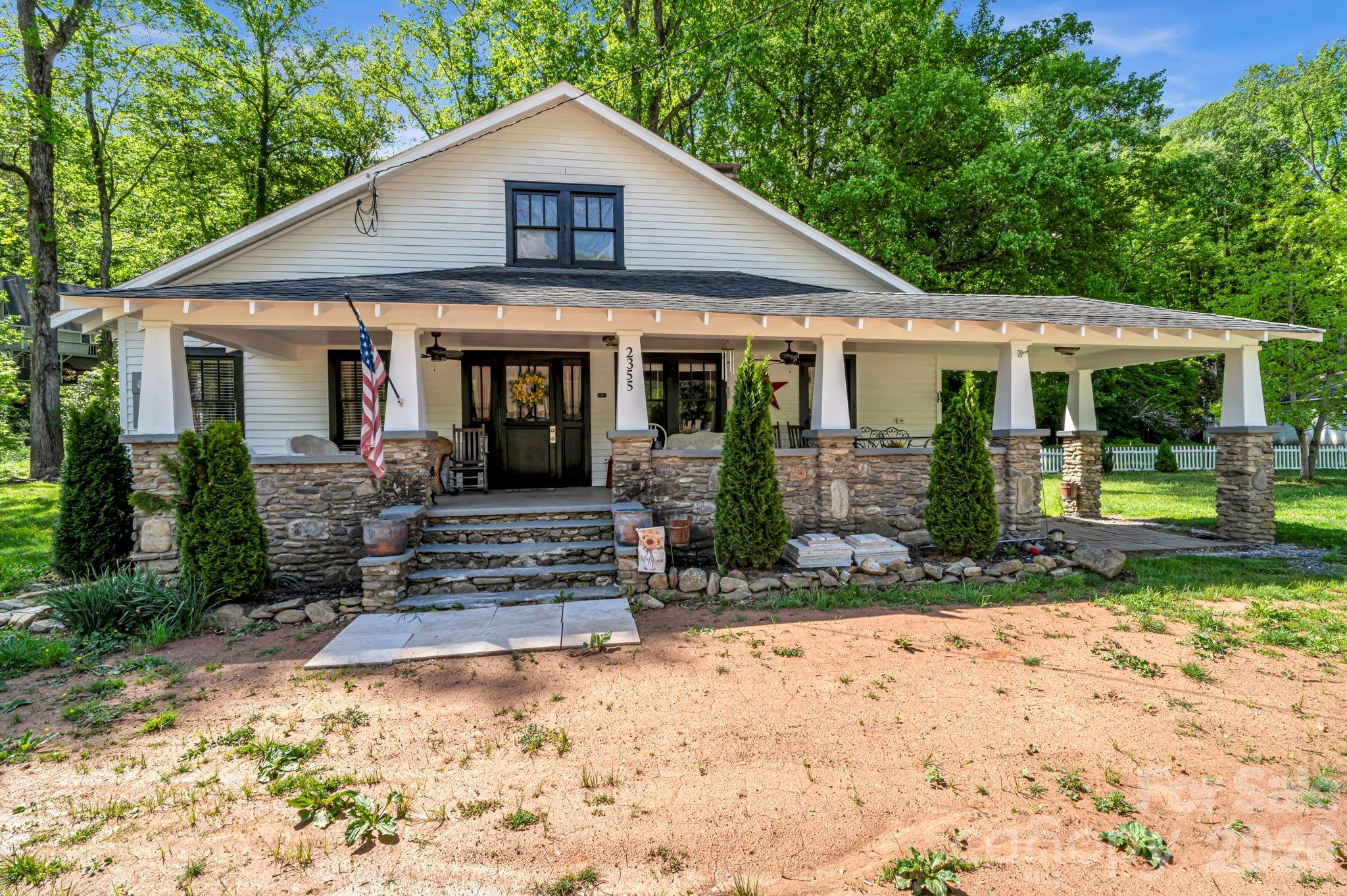 2355 Soco Road Property Photo 3