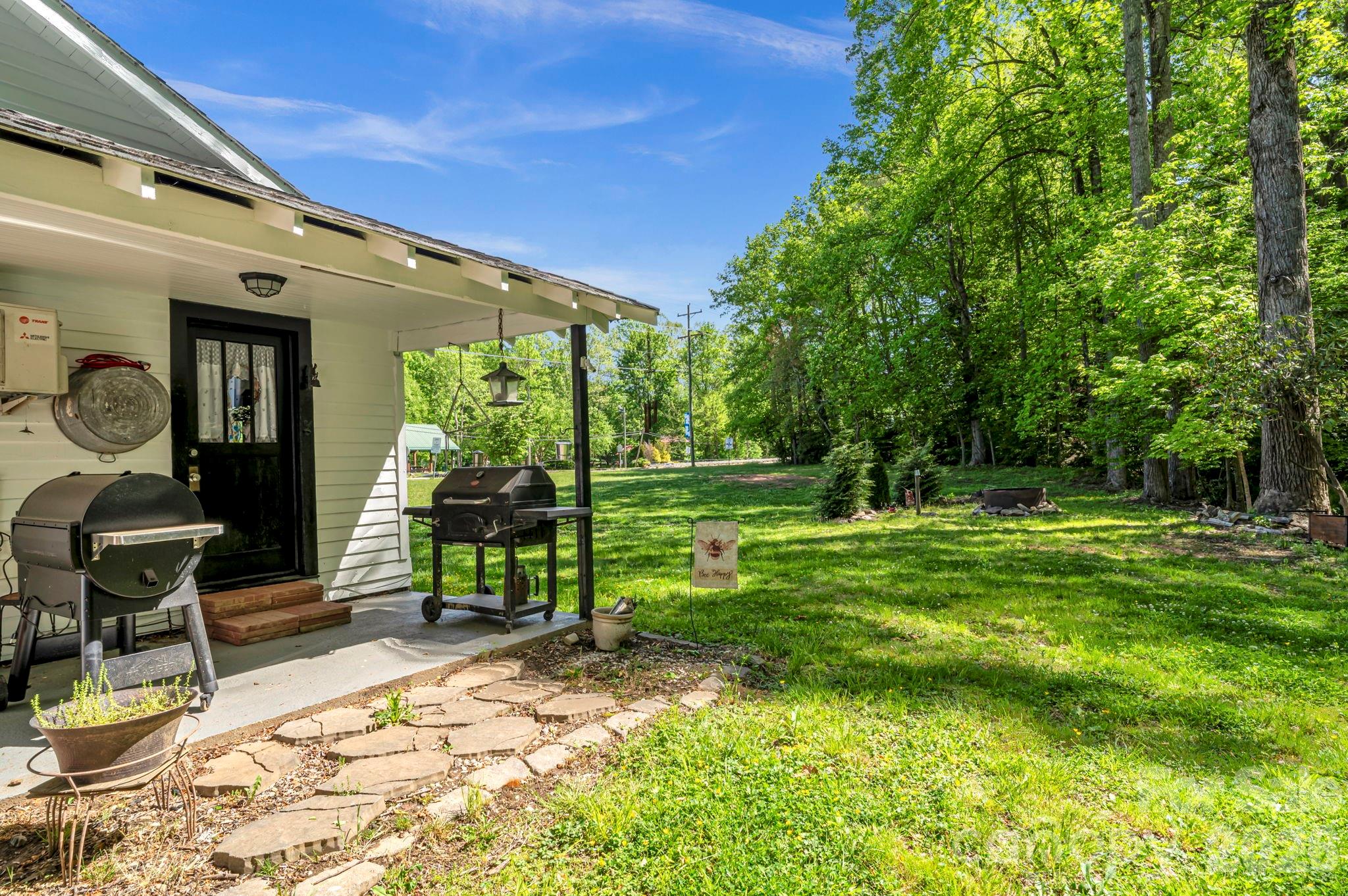 2355 Soco Road Property Photo 6