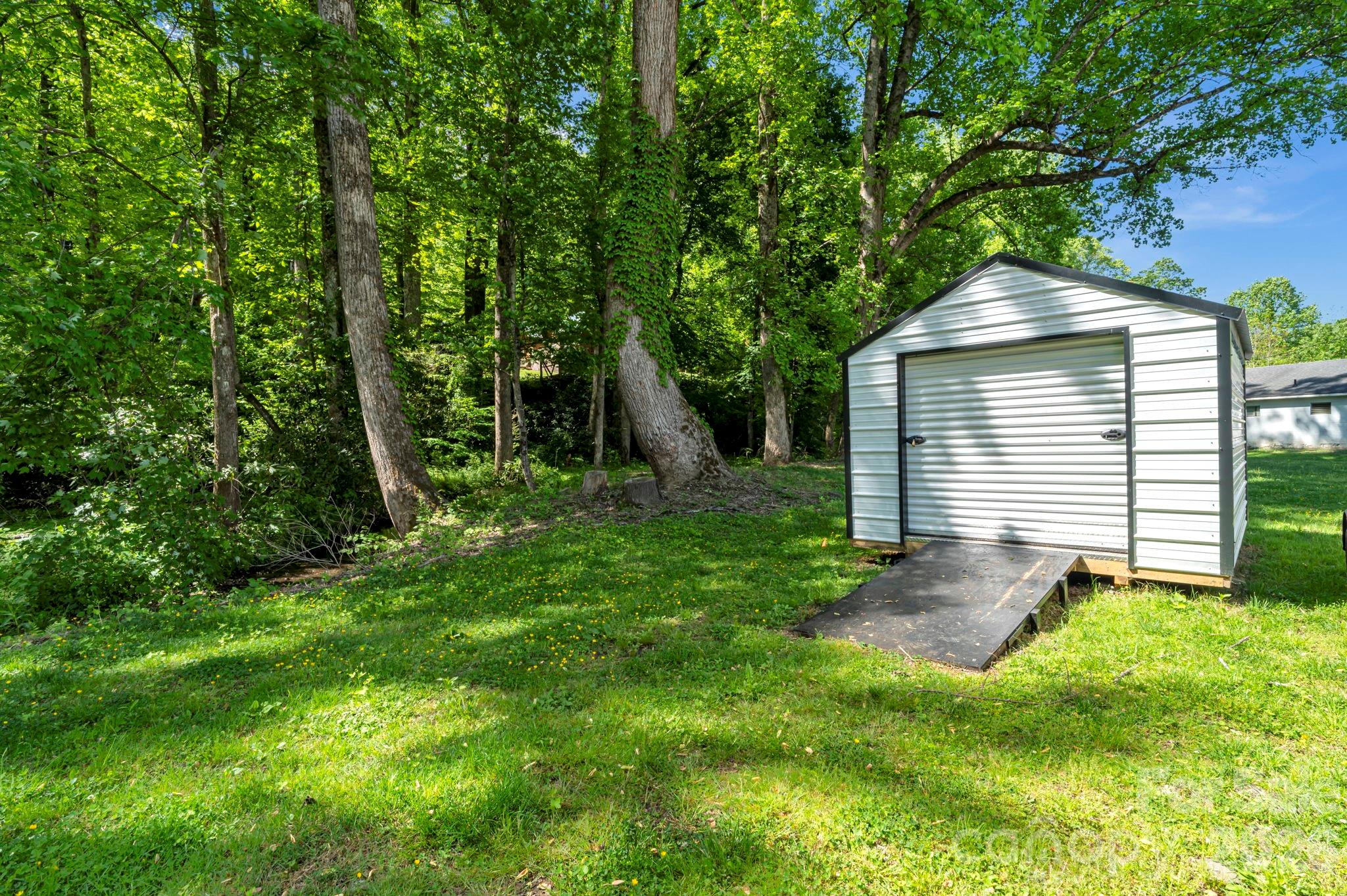 2355 Soco Road Property Photo 7
