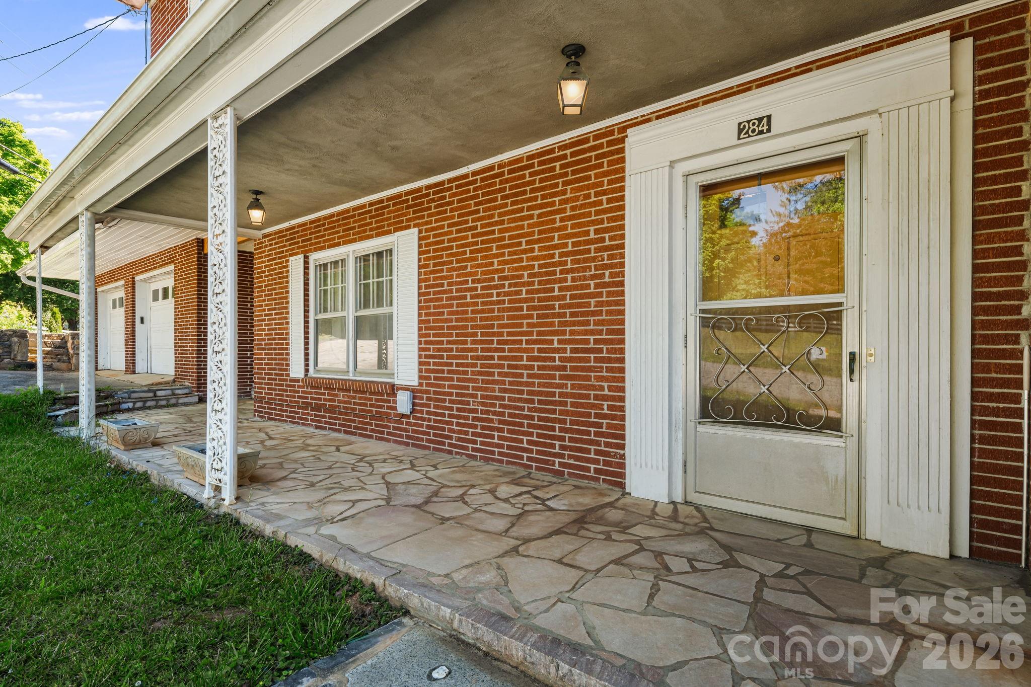 284 Chestnut Street Property Photo 4