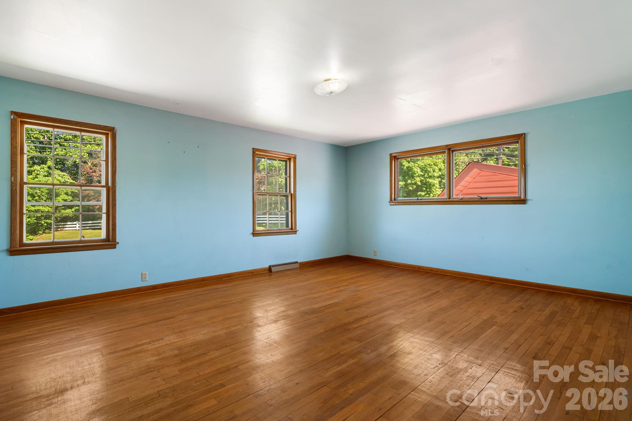 284 Chestnut Street Property Photo 7