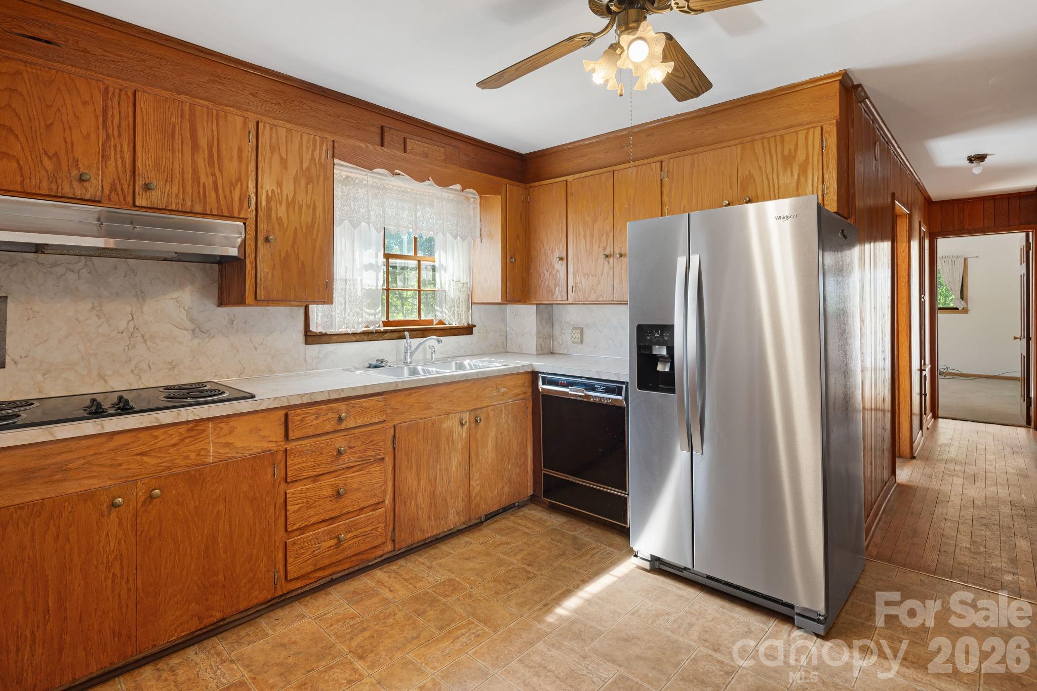 284 Chestnut Street Property Photo 10
