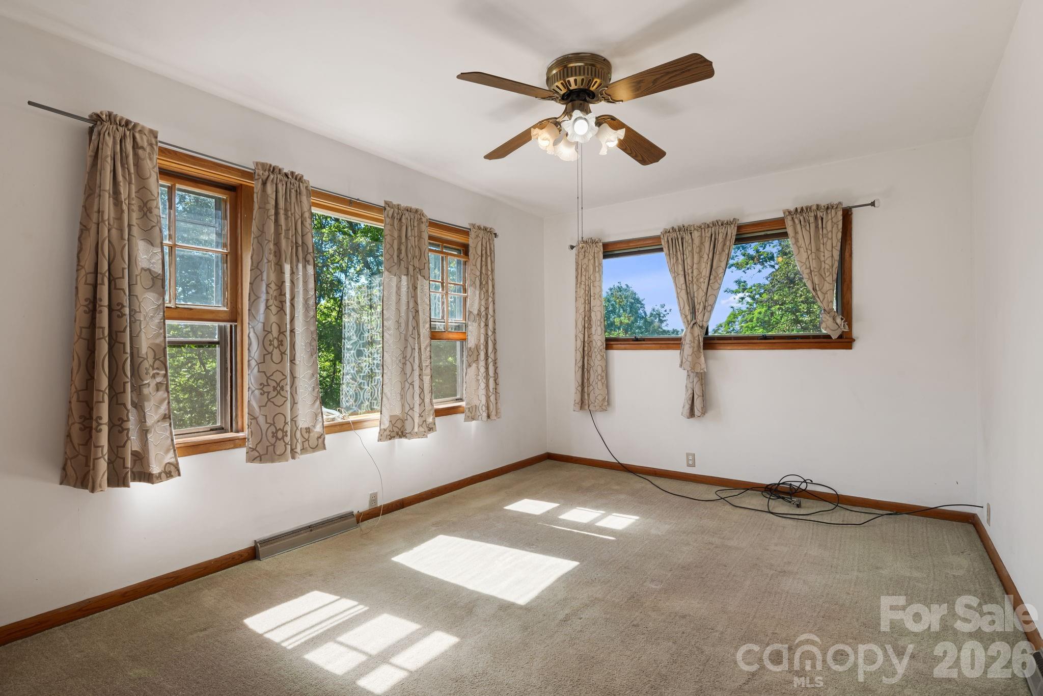 284 Chestnut Street Property Photo 16
