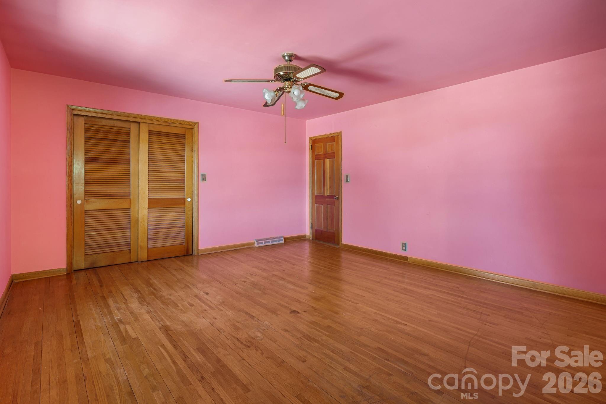 284 Chestnut Street Property Photo 21