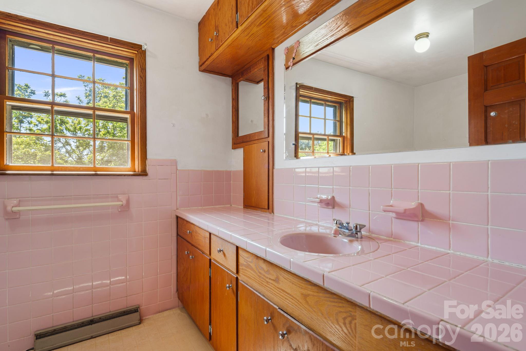 284 Chestnut Street Property Photo 22