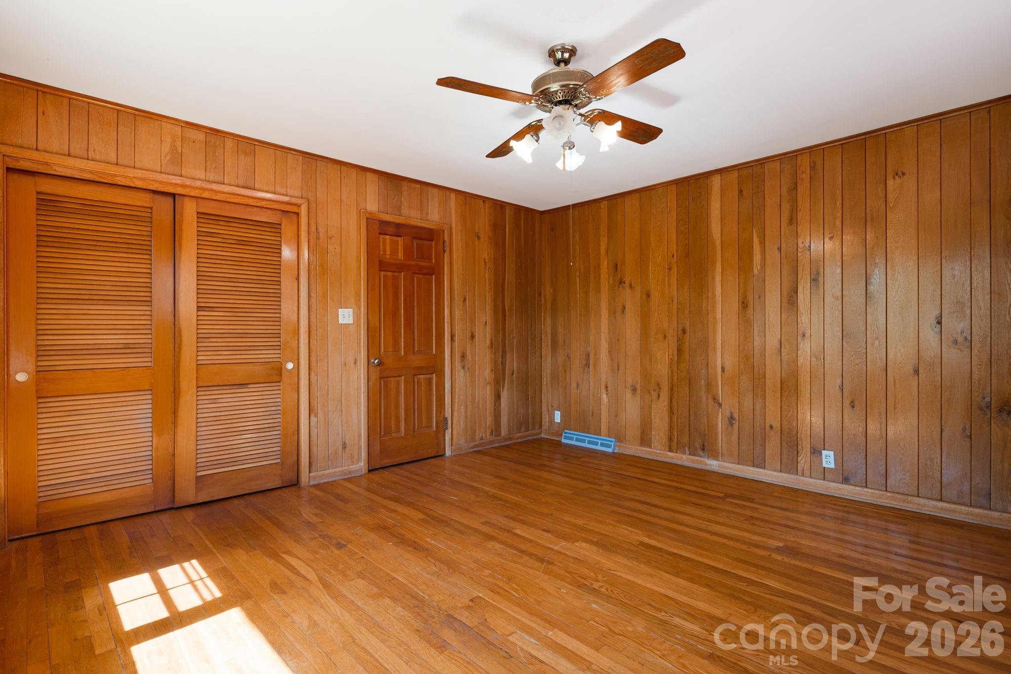 284 Chestnut Street Property Photo 25