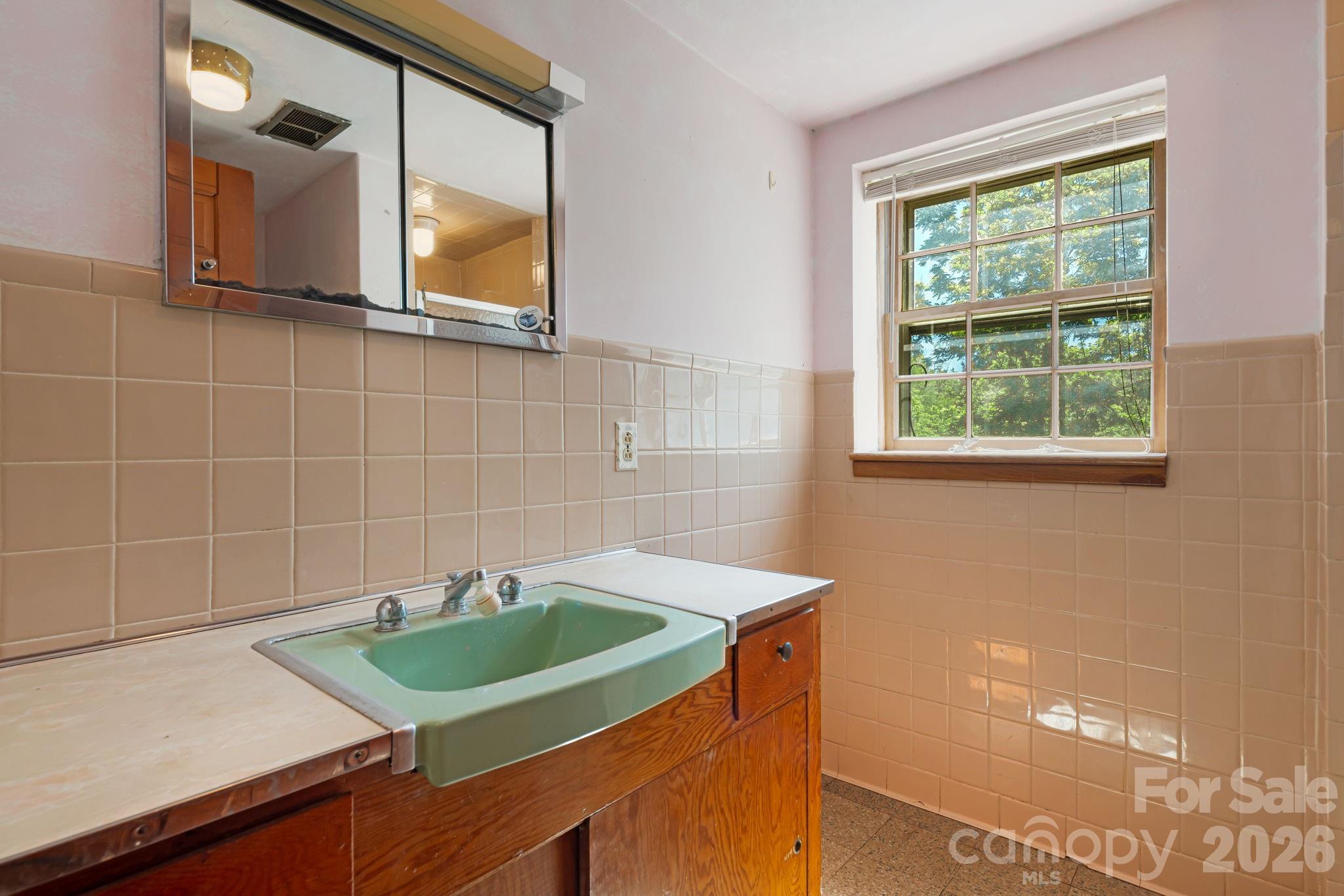 284 Chestnut Street Property Photo 30