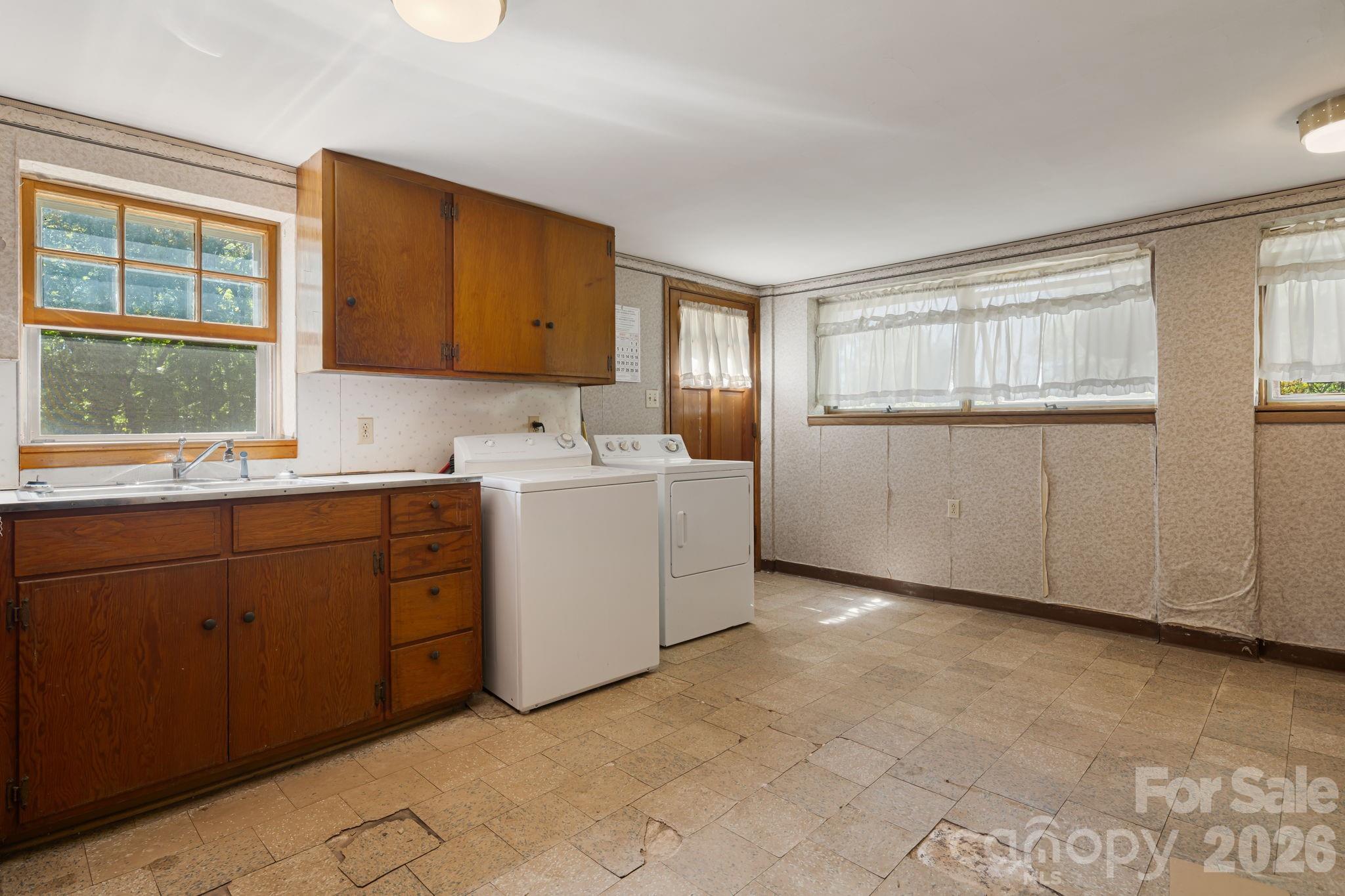 284 Chestnut Street Property Photo 31