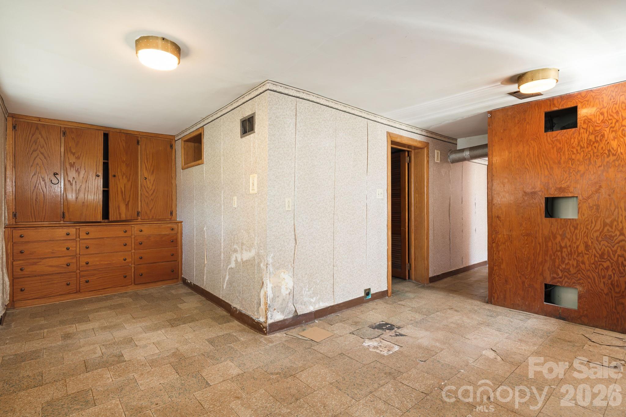 284 Chestnut Street Property Photo 32