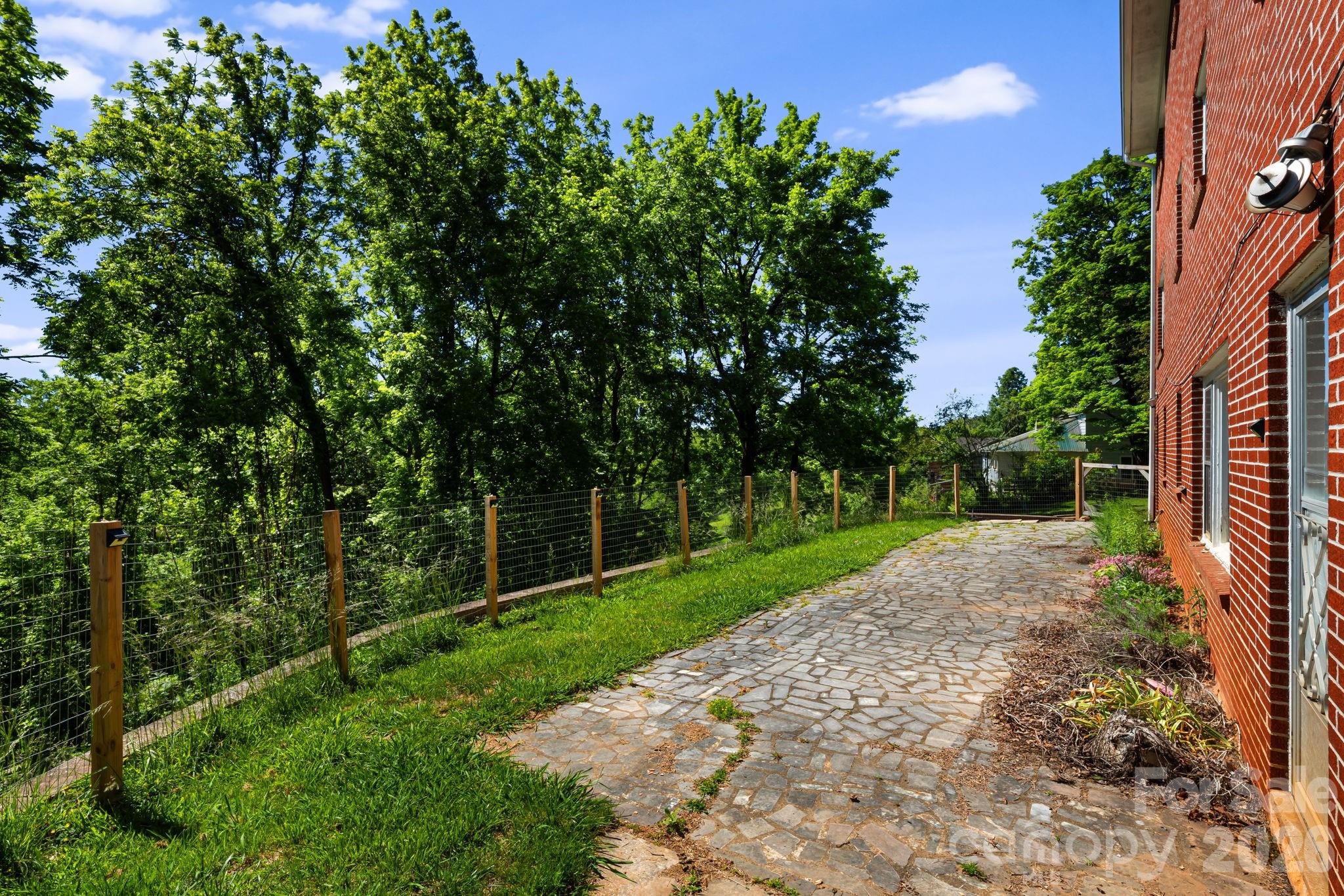 284 Chestnut Street Property Photo 35