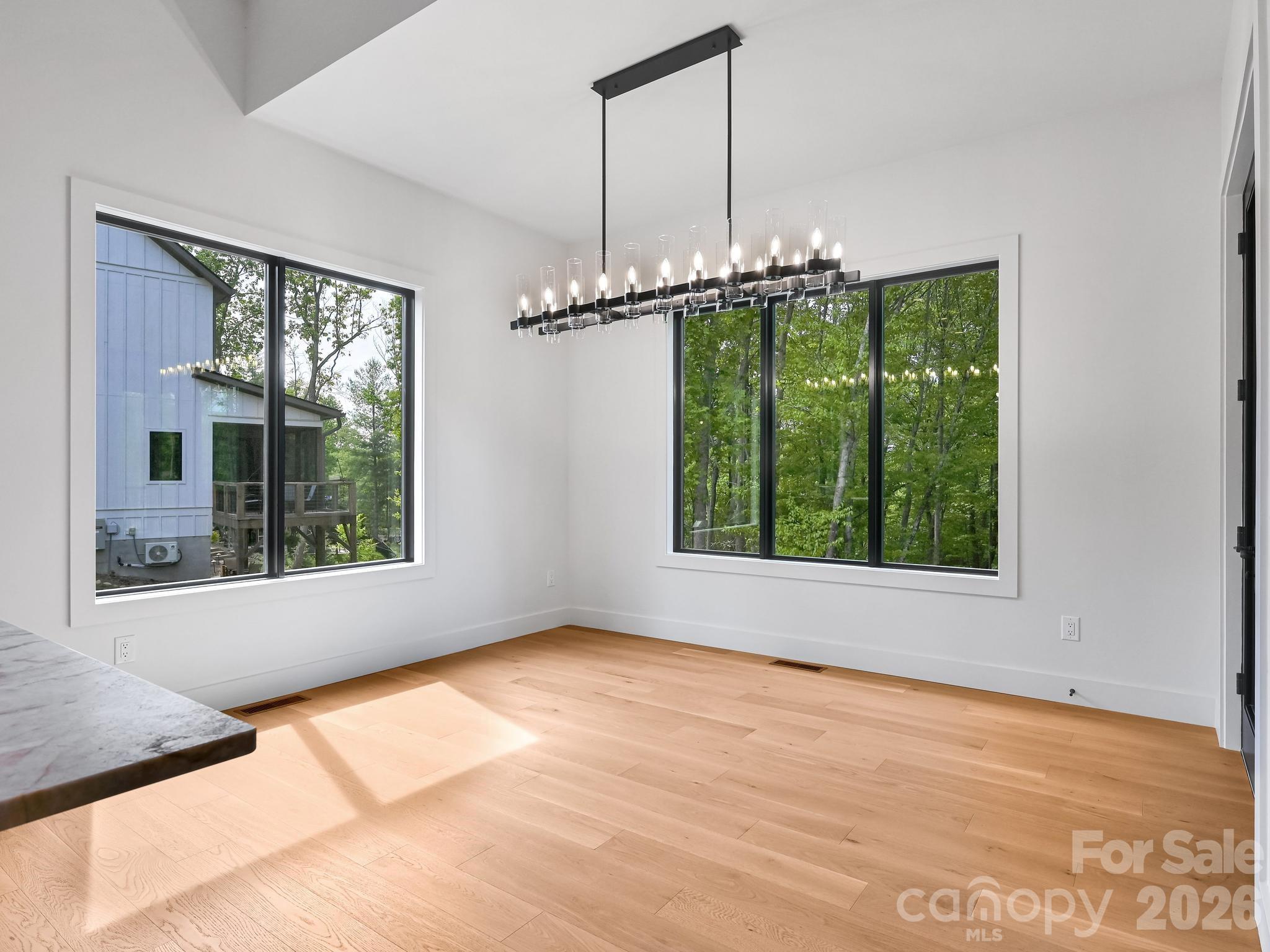 18 Erin Glen Court Property Photo 10