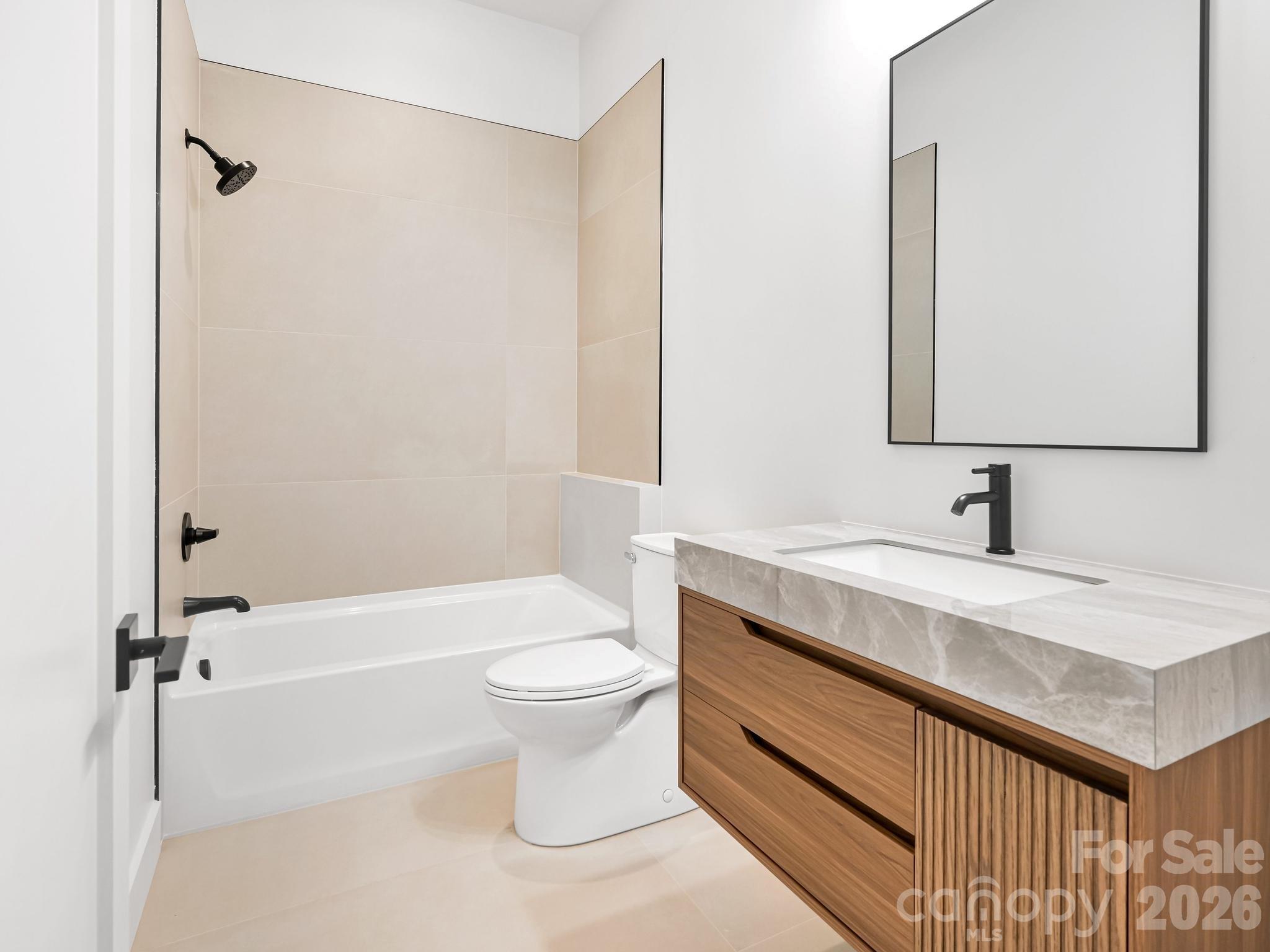 18 Erin Glen Court Property Photo 21