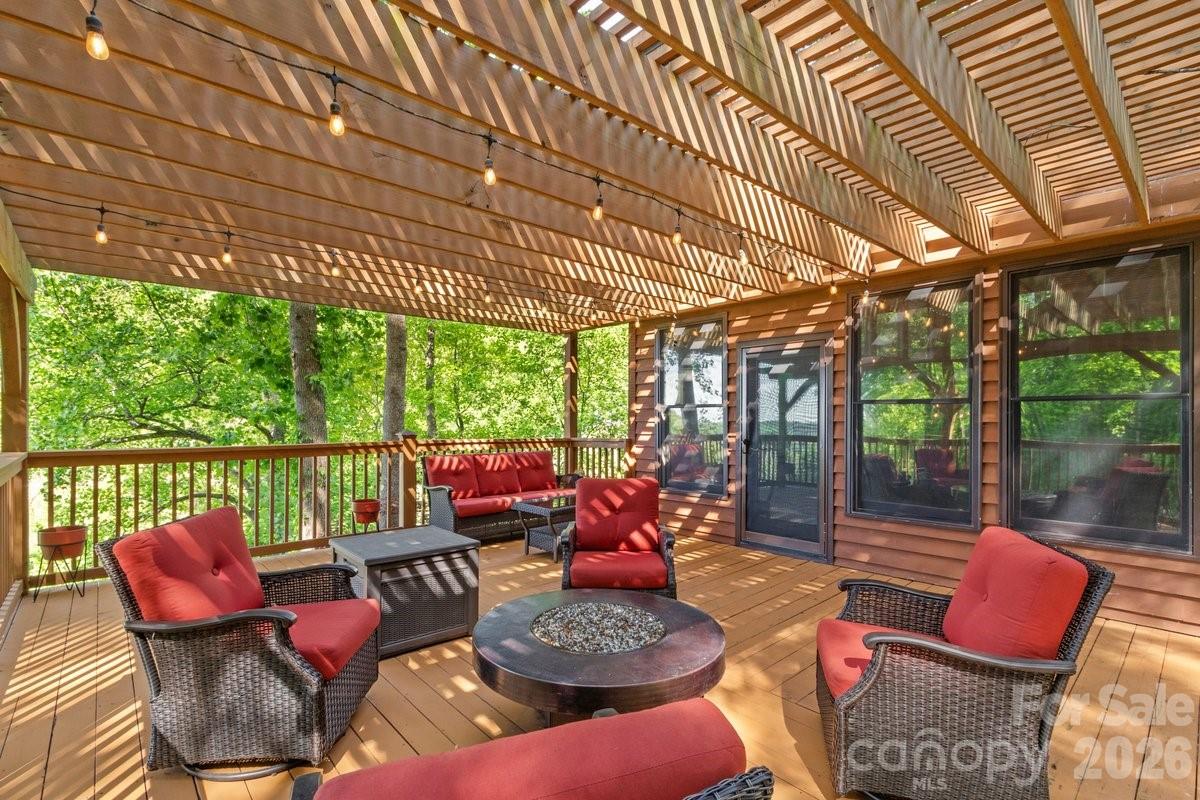 52 Mountain Park Drive Property Photo 10