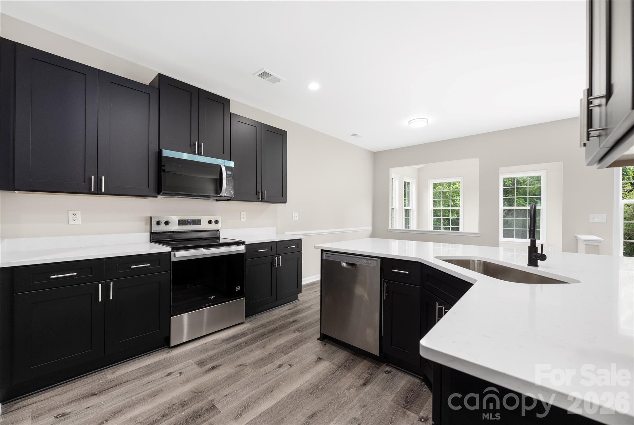 13834 Riding Hill Avenue Property Photo 12