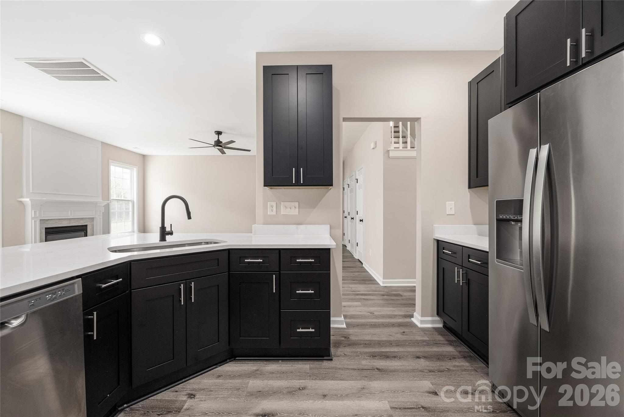 13834 Riding Hill Avenue Property Photo 13