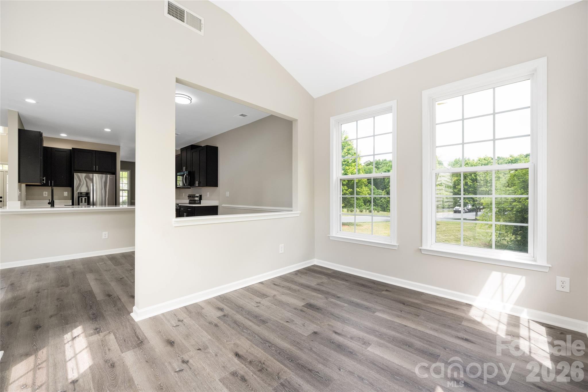 13834 Riding Hill Avenue Property Photo 14